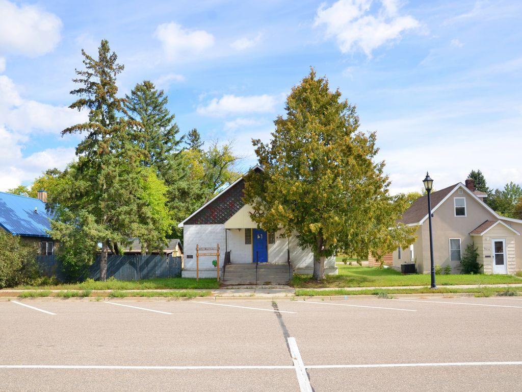 1950 single family home for sale at 602 Main Avenue S in Park Rapids, MN — 0 bed, 2 bath (photo 2 of 22)