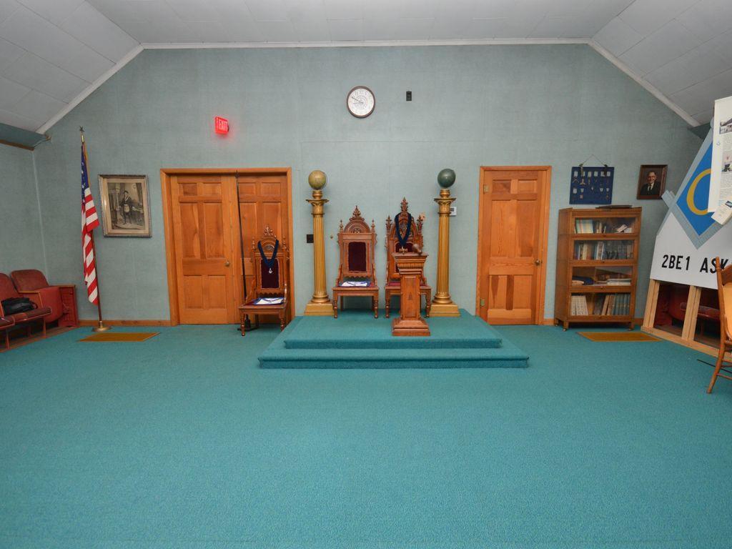1950 single family home for sale at 602 Main Avenue S in Park Rapids, MN — 0 bed, 2 bath (photo 11 of 22)