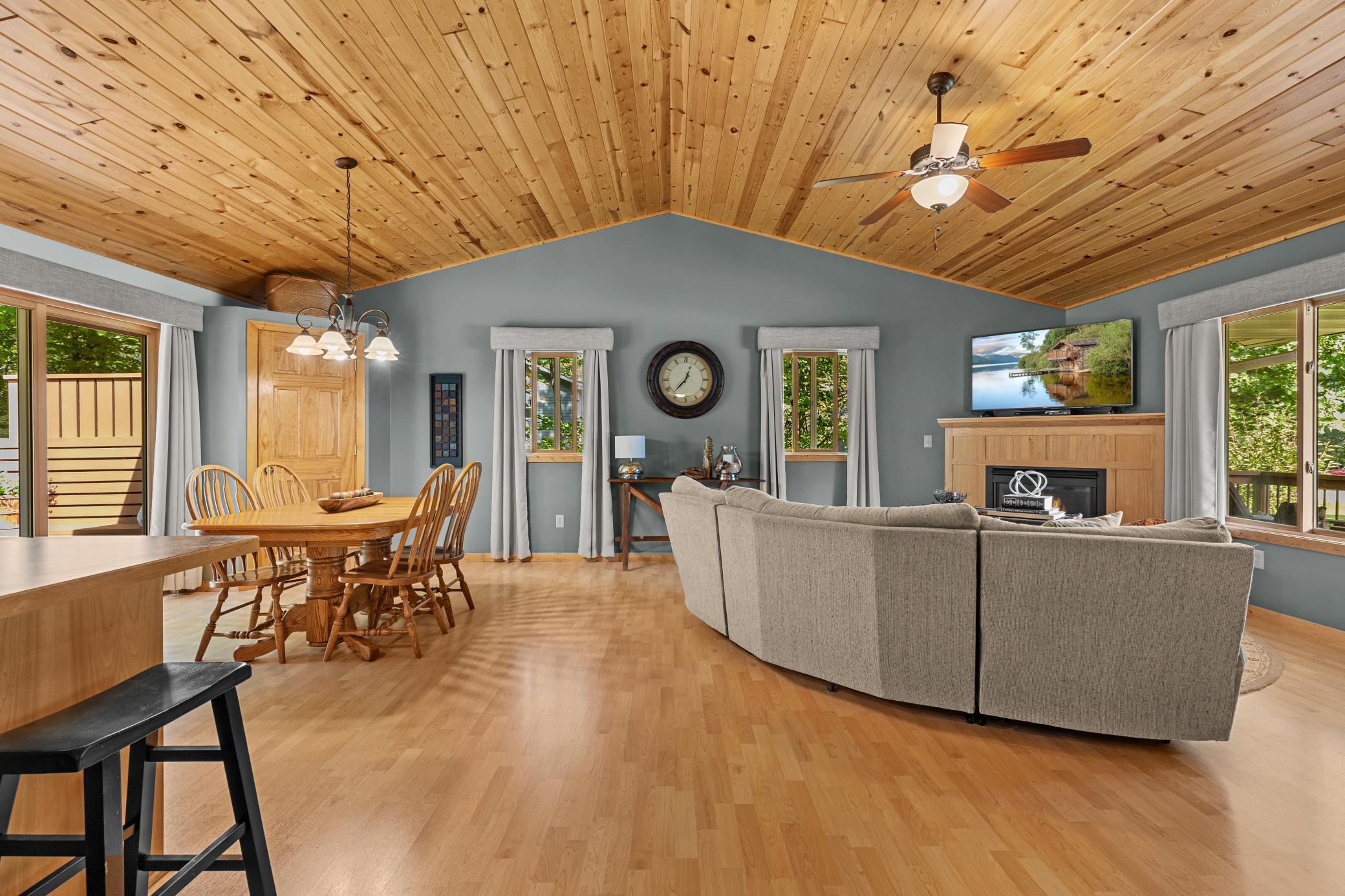 2005 single family home for sale at 29757 Red Pine Drive in Breezy Point, MN — 4 bed, 3 bath (photo 14 of 53)