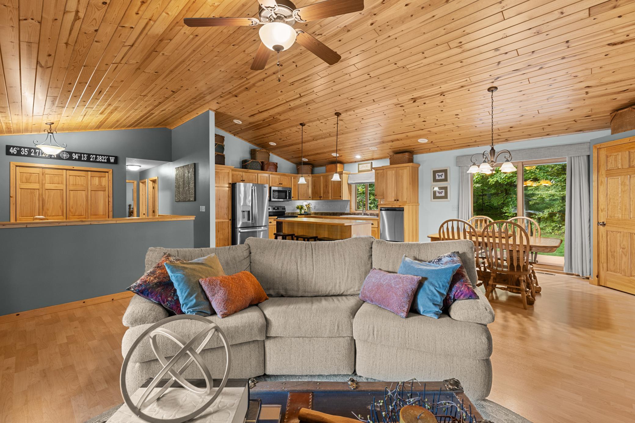 2005 single family home for sale at 29757 Red Pine Drive in Breezy Point, MN — 4 bed, 3 bath (photo 16 of 53)
