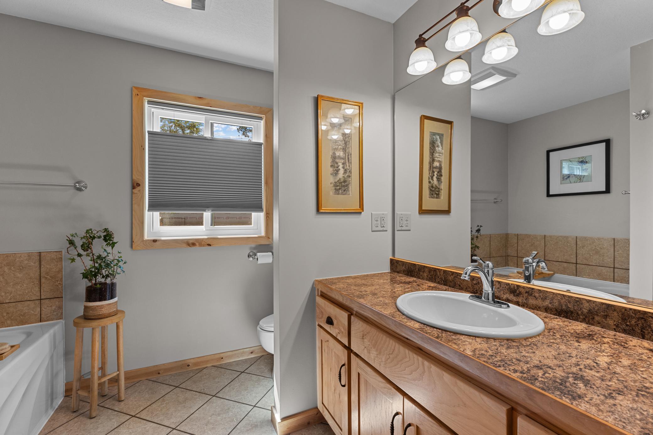 2005 single family home for sale at 29757 Red Pine Drive in Breezy Point, MN — 4 bed, 3 bath (photo 21 of 53)