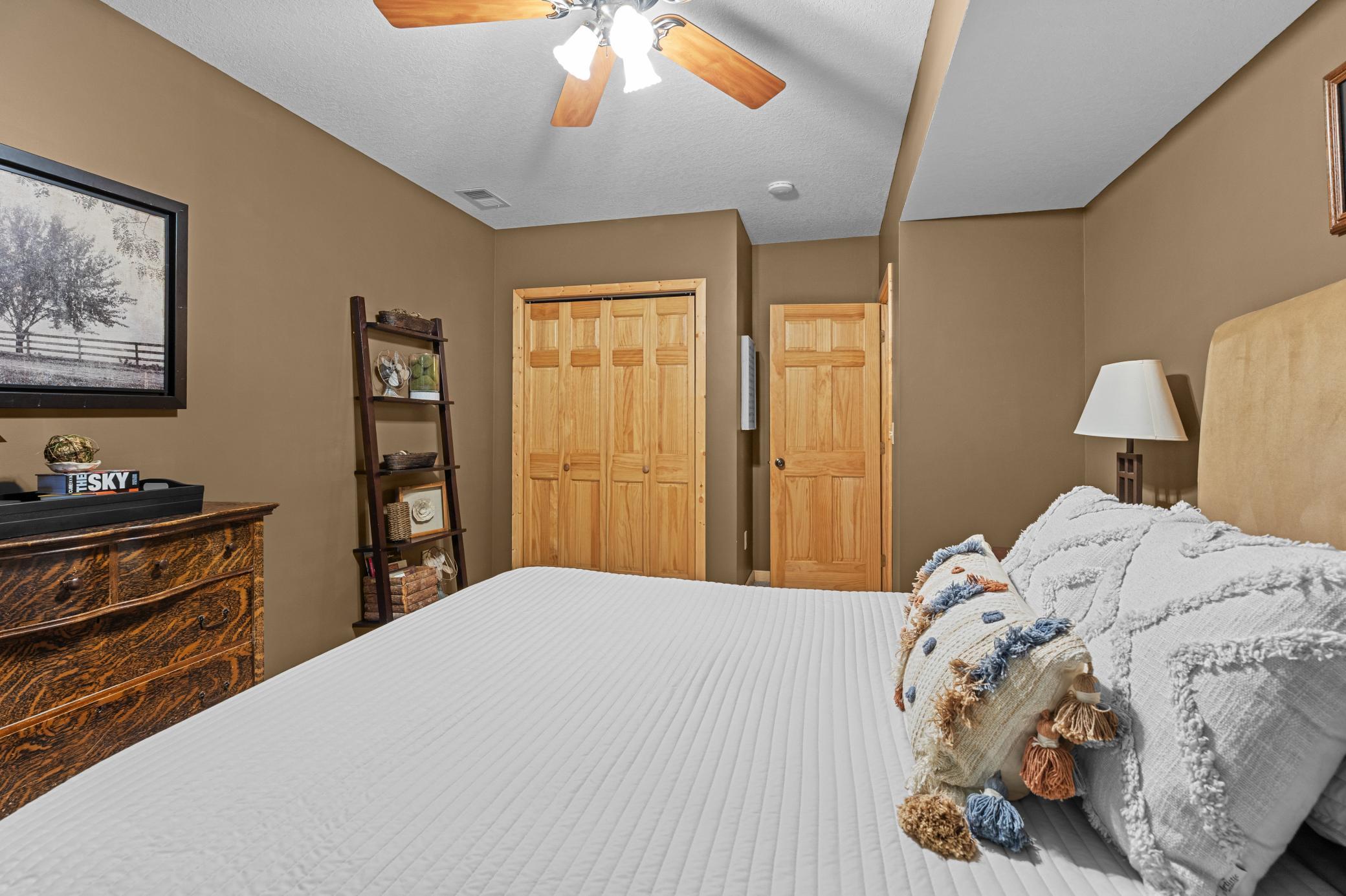 2005 single family home for sale at 29757 Red Pine Drive in Breezy Point, MN — 4 bed, 3 bath (photo 26 of 53)