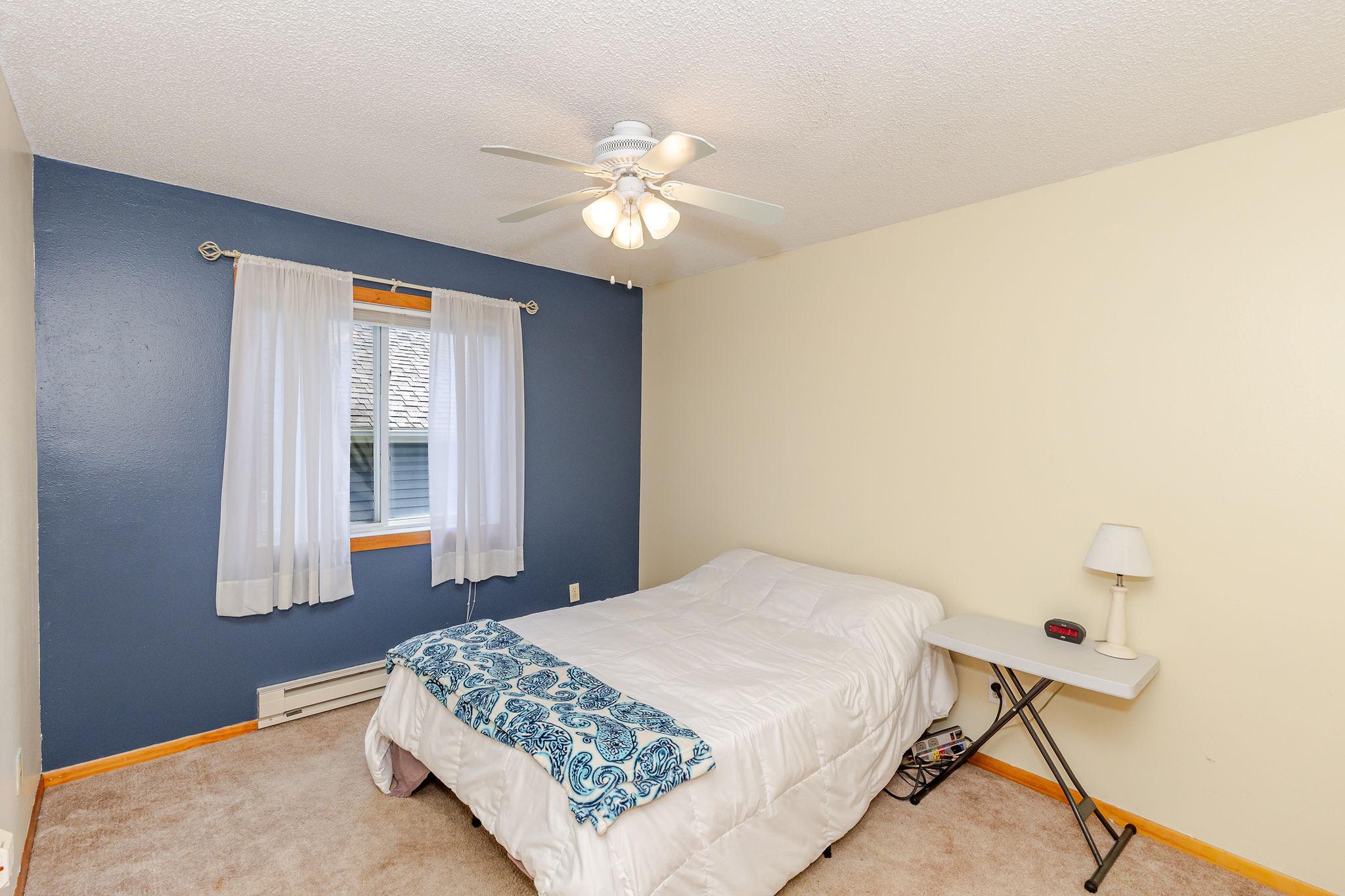 1995 single family home for sale at 3730 Village Green Circle in Moorhead, MN — 4 bed, 2 bath (photo 24 of 51)