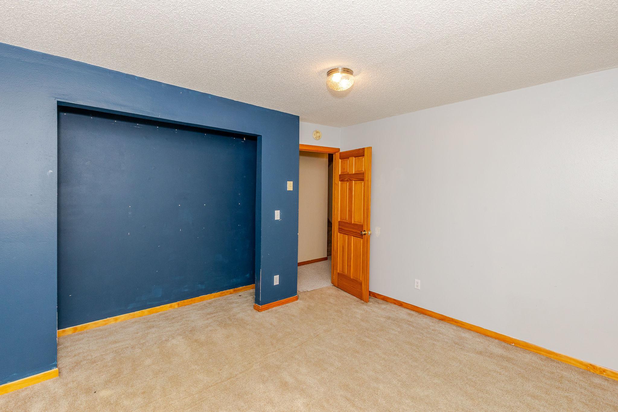 1995 single family home for sale at 3730 Village Green Circle in Moorhead, MN — 4 bed, 2 bath (photo 40 of 51)