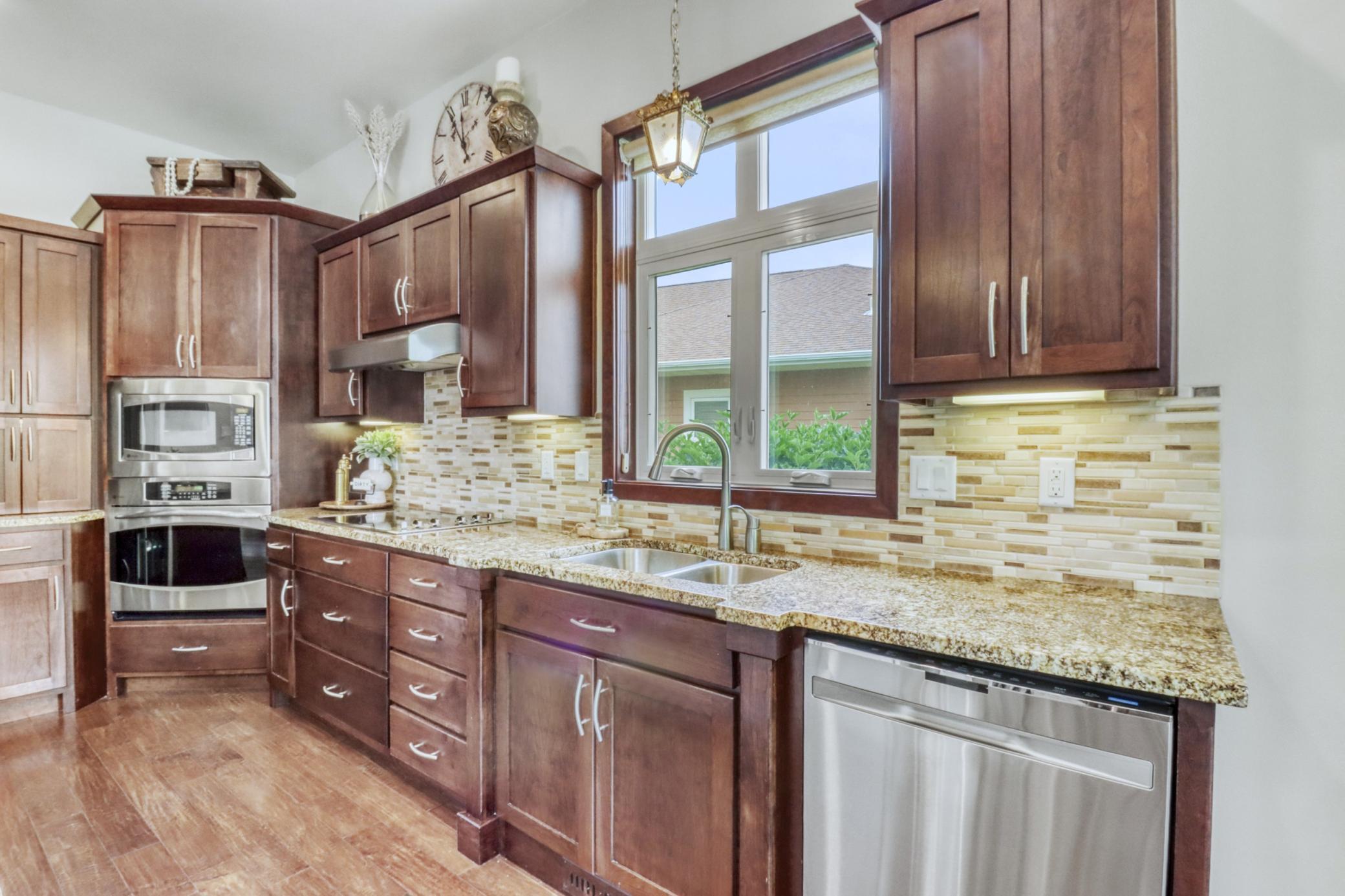 2010 single family home for sale at 5827 Silverleaf Drive S in Fargo, ND — 5 bed, 4 bath (photo 17 of 73)