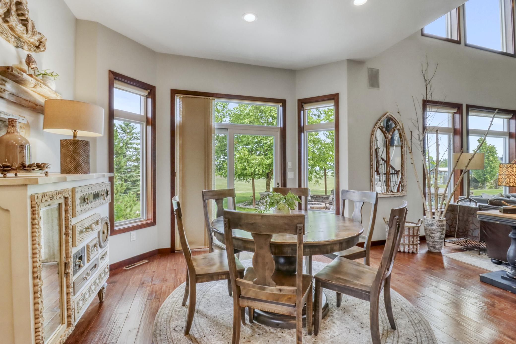 2010 single family home for sale at 5827 Silverleaf Drive S in Fargo, ND — 5 bed, 4 bath (photo 21 of 73)