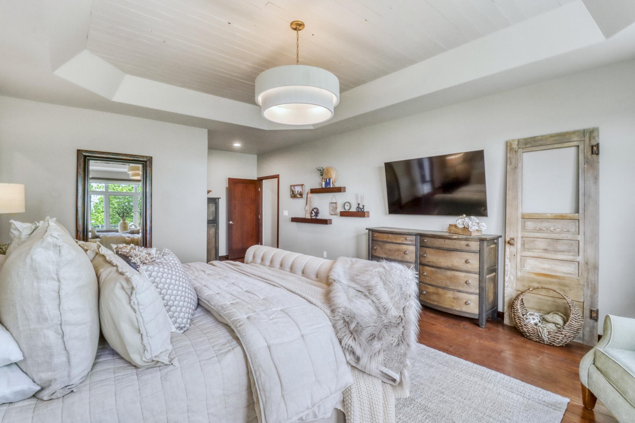 2010 single family home for sale at 5827 Silverleaf Drive S in Fargo, ND — 5 bed, 4 bath (photo 28 of 73)