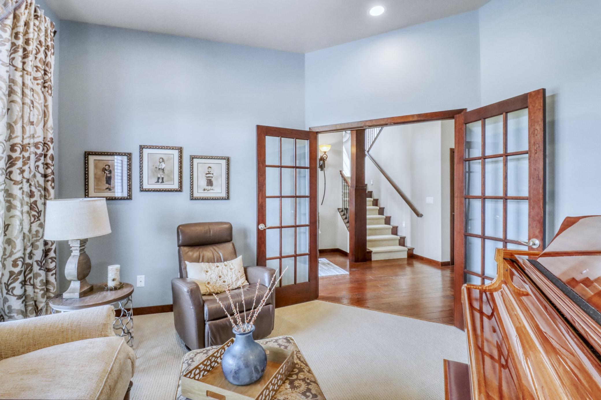 2010 single family home for sale at 5827 Silverleaf Drive S in Fargo, ND — 5 bed, 4 bath (photo 38 of 73)