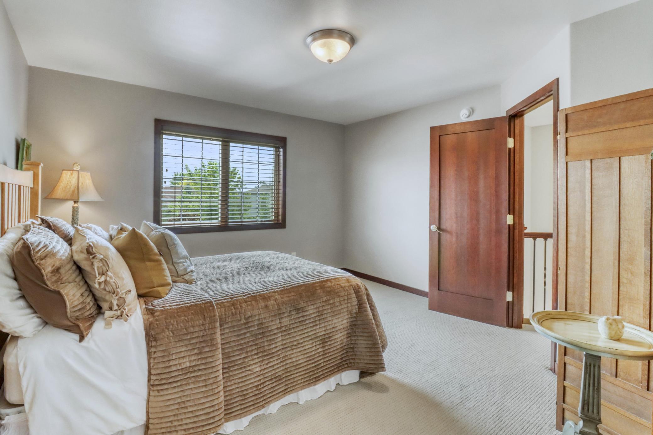 2010 single family home for sale at 5827 Silverleaf Drive S in Fargo, ND — 5 bed, 4 bath (photo 49 of 73)