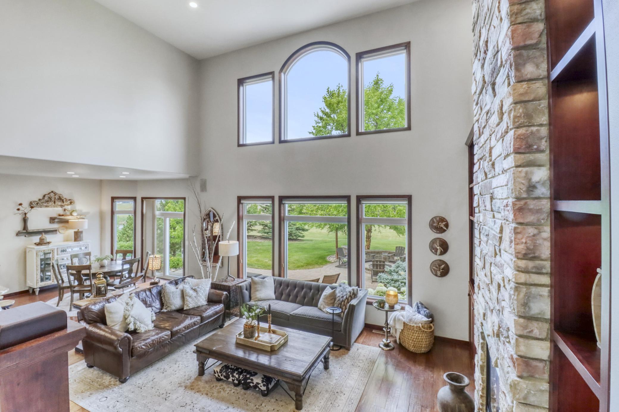 2010 single family home for sale at 5827 Silverleaf Drive S in Fargo, ND — 5 bed, 4 bath (photo 10 of 73)
