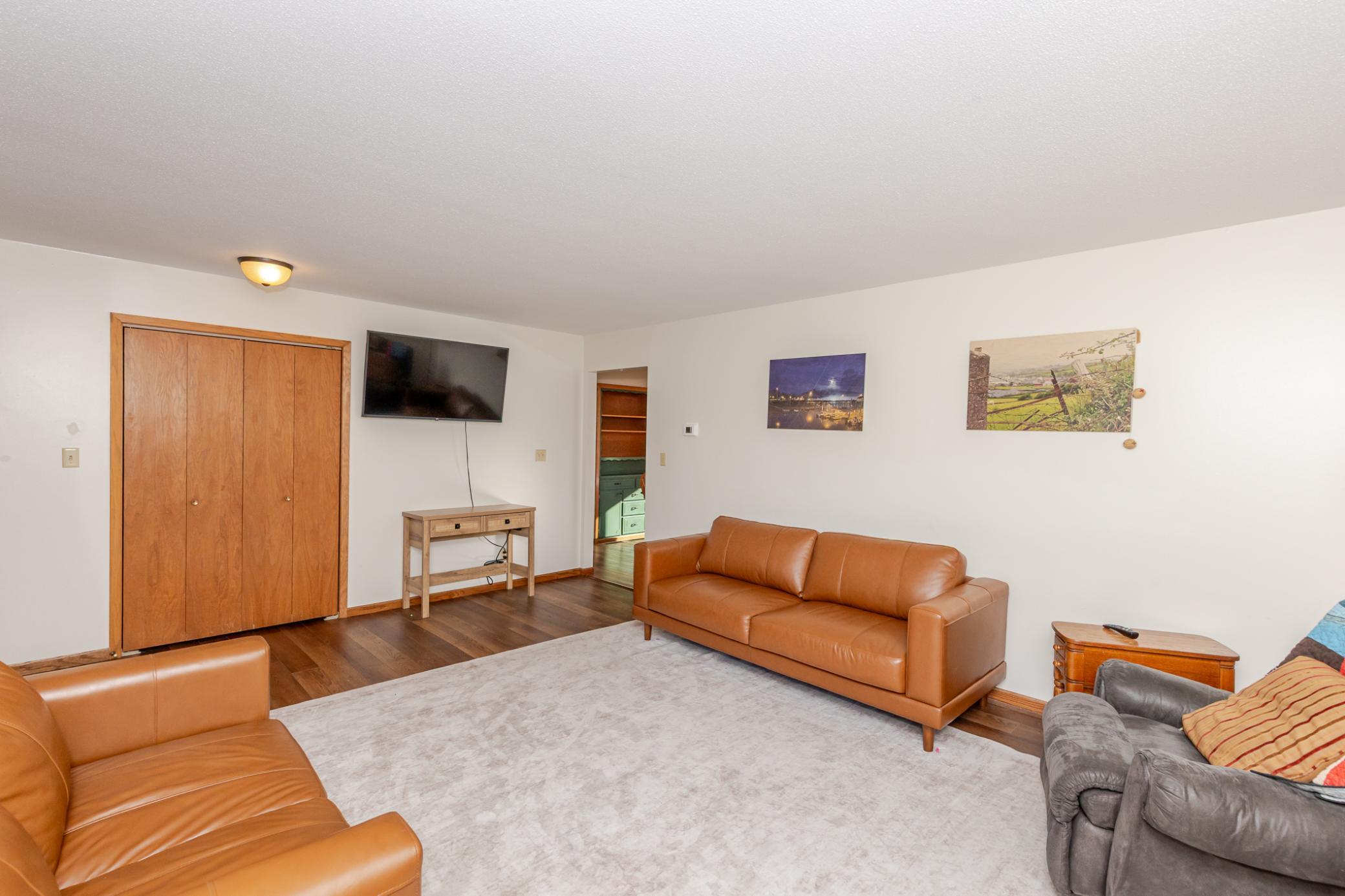 1968 single family home for sale at 2089 2nd Street in Lake Park, MN — 3 bed, 1 bath (photo 12 of 59)