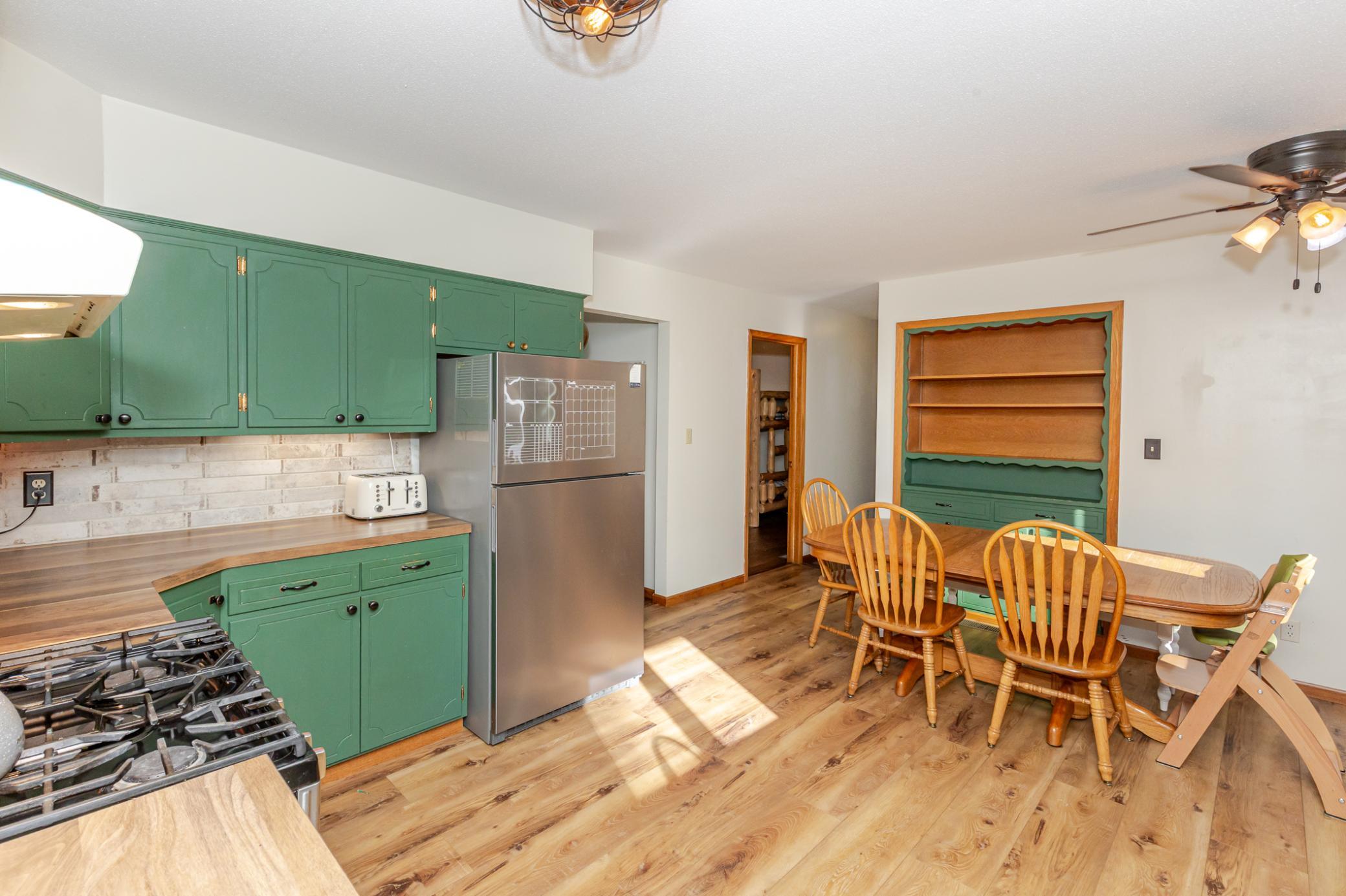 1968 single family home for sale at 2089 2nd Street in Lake Park, MN — 3 bed, 1 bath (photo 17 of 59)
