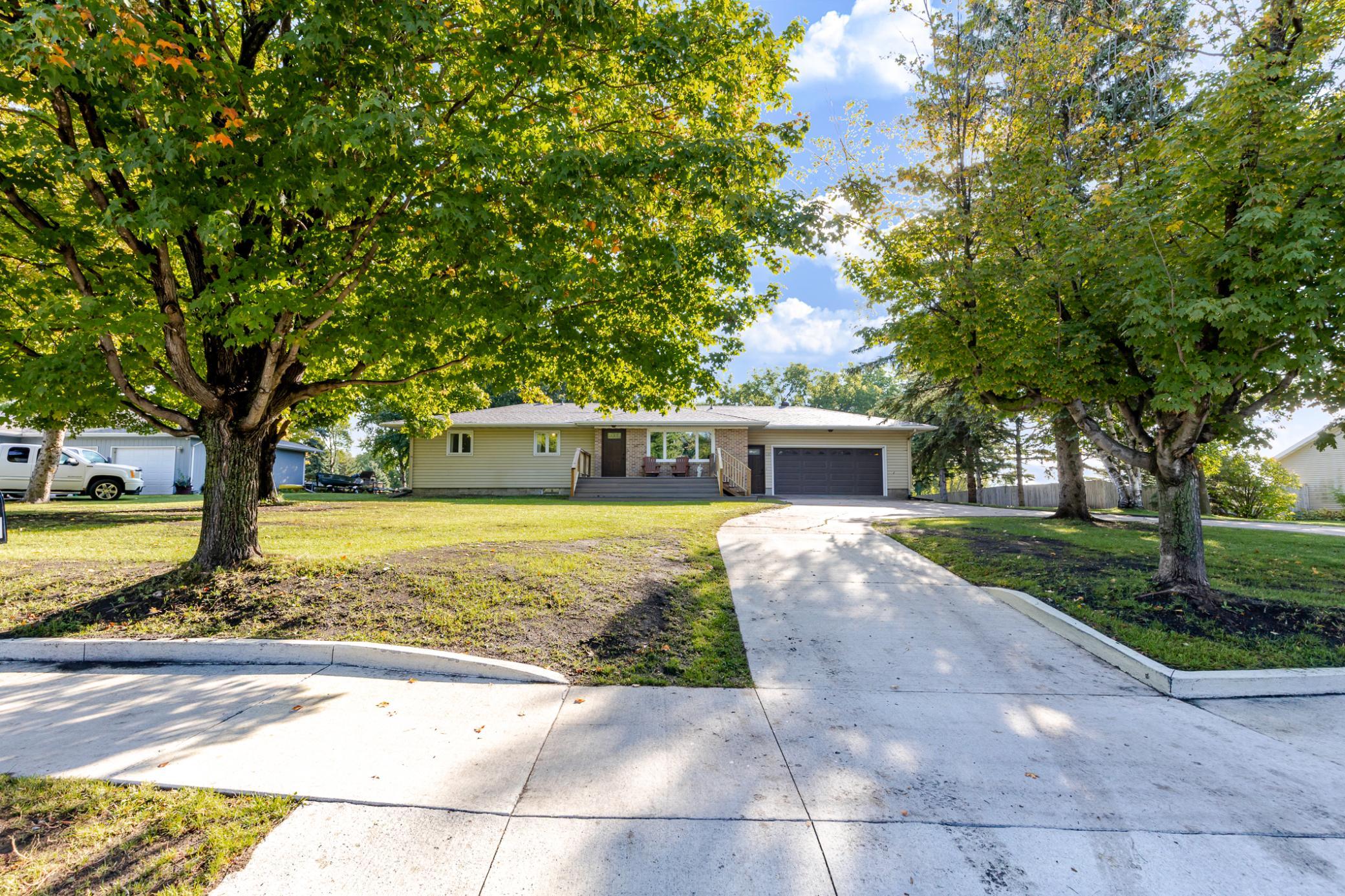1968 single family home for sale at 2089 2nd Street in Lake Park, MN — 3 bed, 1 bath (photo 4 of 59)