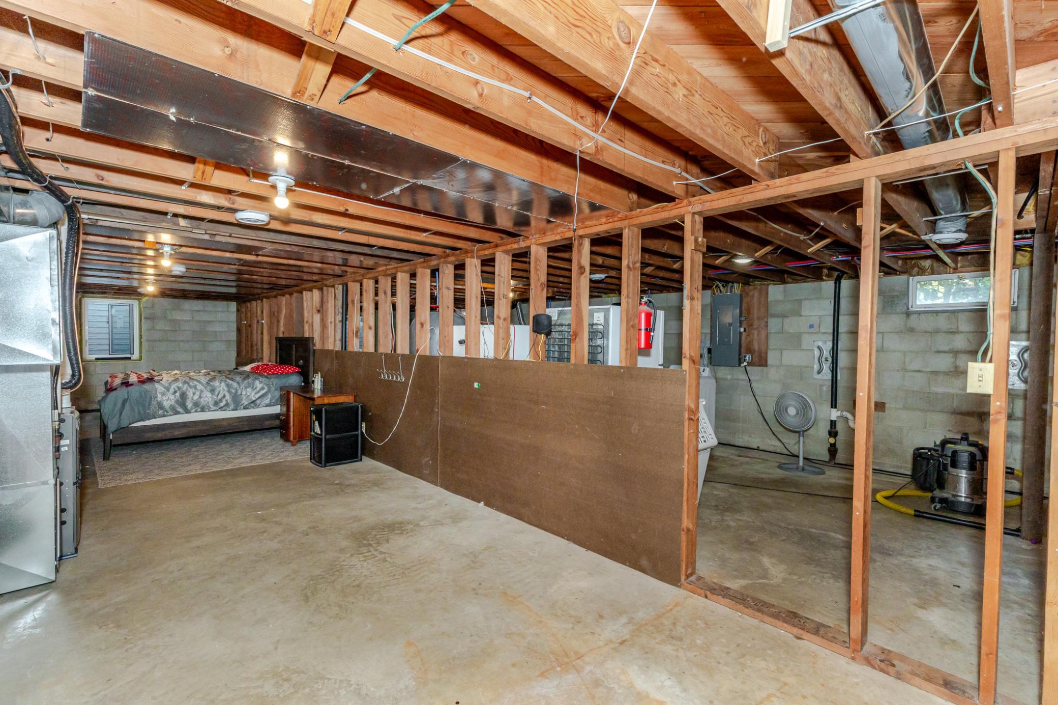 1968 single family home for sale at 2089 2nd Street in Lake Park, MN — 3 bed, 1 bath (photo 33 of 59)