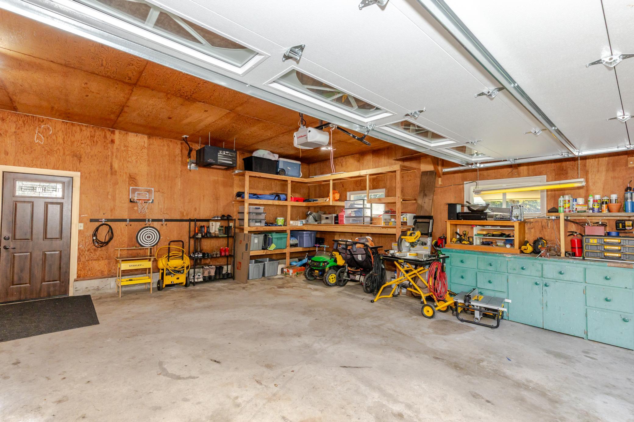 1968 single family home for sale at 2089 2nd Street in Lake Park, MN — 3 bed, 1 bath (photo 40 of 59)