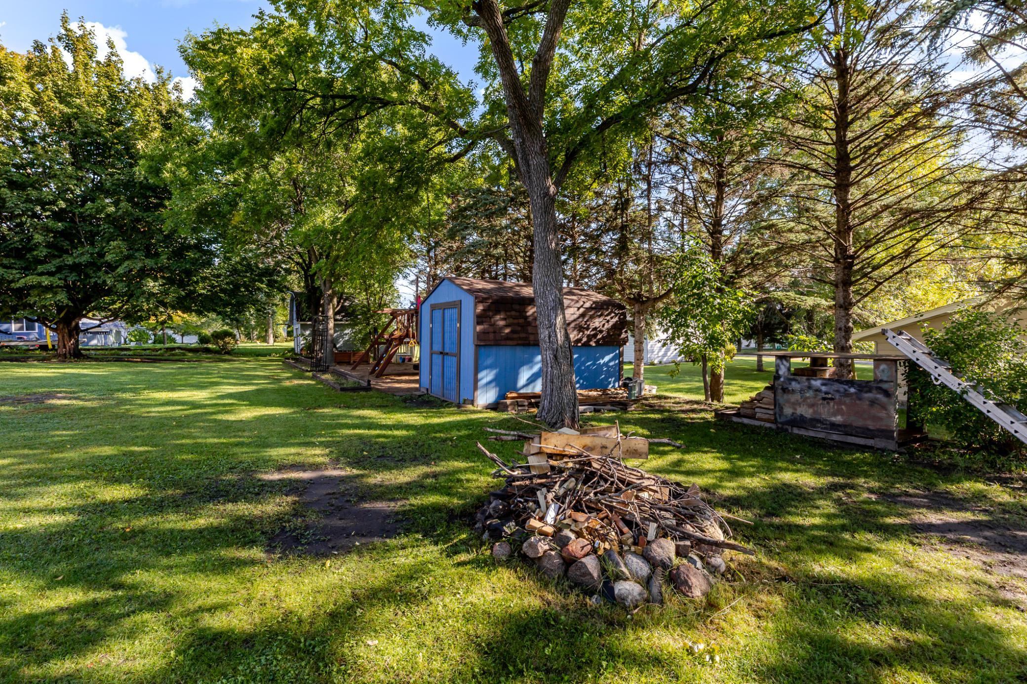 1968 single family home for sale at 2089 2nd Street in Lake Park, MN — 3 bed, 1 bath (photo 46 of 59)