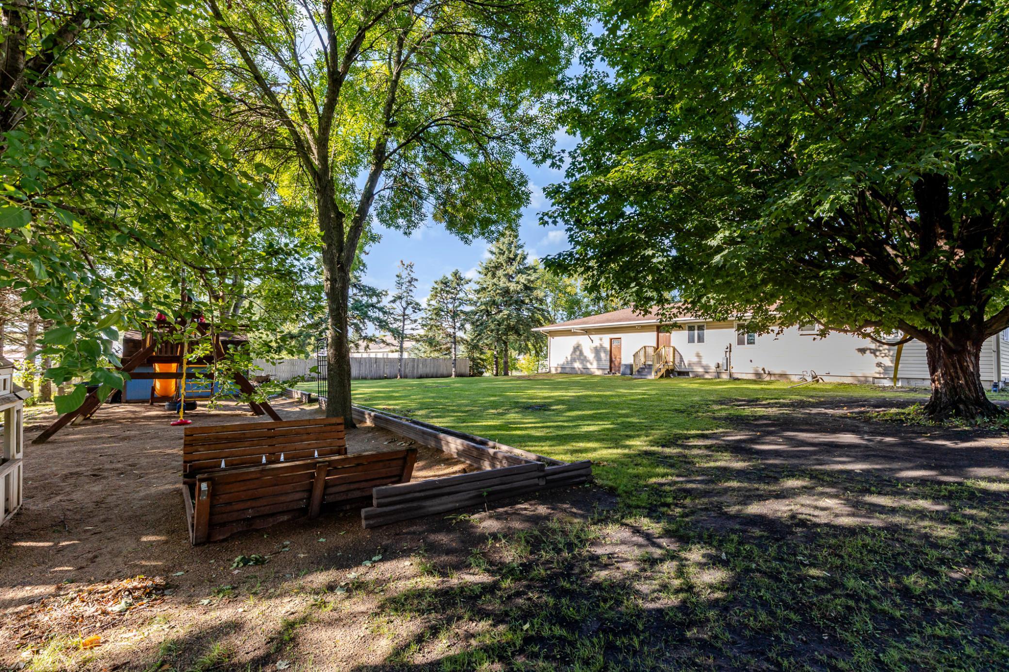 1968 single family home for sale at 2089 2nd Street in Lake Park, MN — 3 bed, 1 bath (photo 53 of 59)
