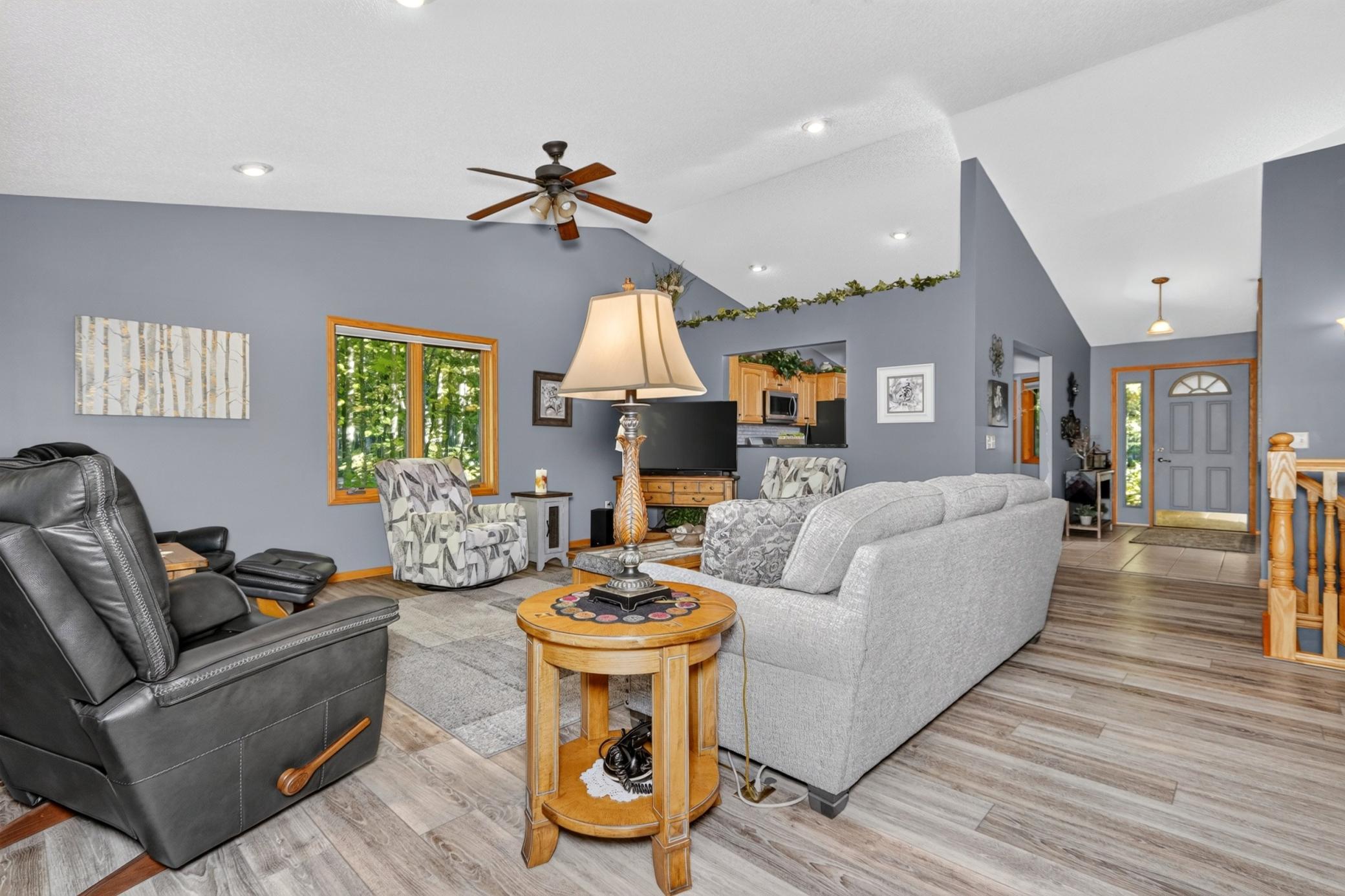 2004 townhouse for sale at 20649 Mishawaka Shores Trail in Grand Rapids, MN — 3 bed, 3 bath (photo 20 of 68)