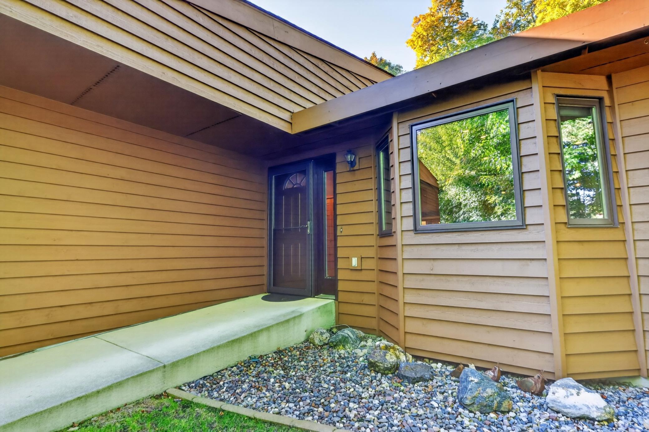 2004 townhouse for sale at 20649 Mishawaka Shores Trail in Grand Rapids, MN — 3 bed, 3 bath (photo 8 of 68)
