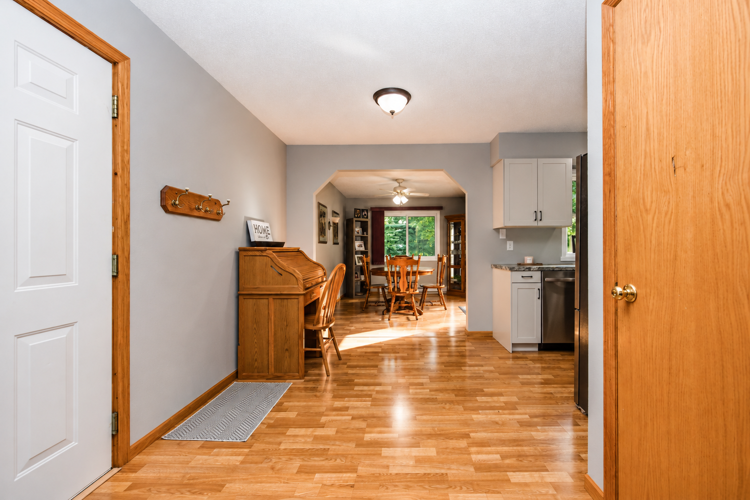 1978 single family home for sale at 317 Maple Drive in Detroit Lakes, MN — 3 bed, 1 bath (photo 18 of 55)