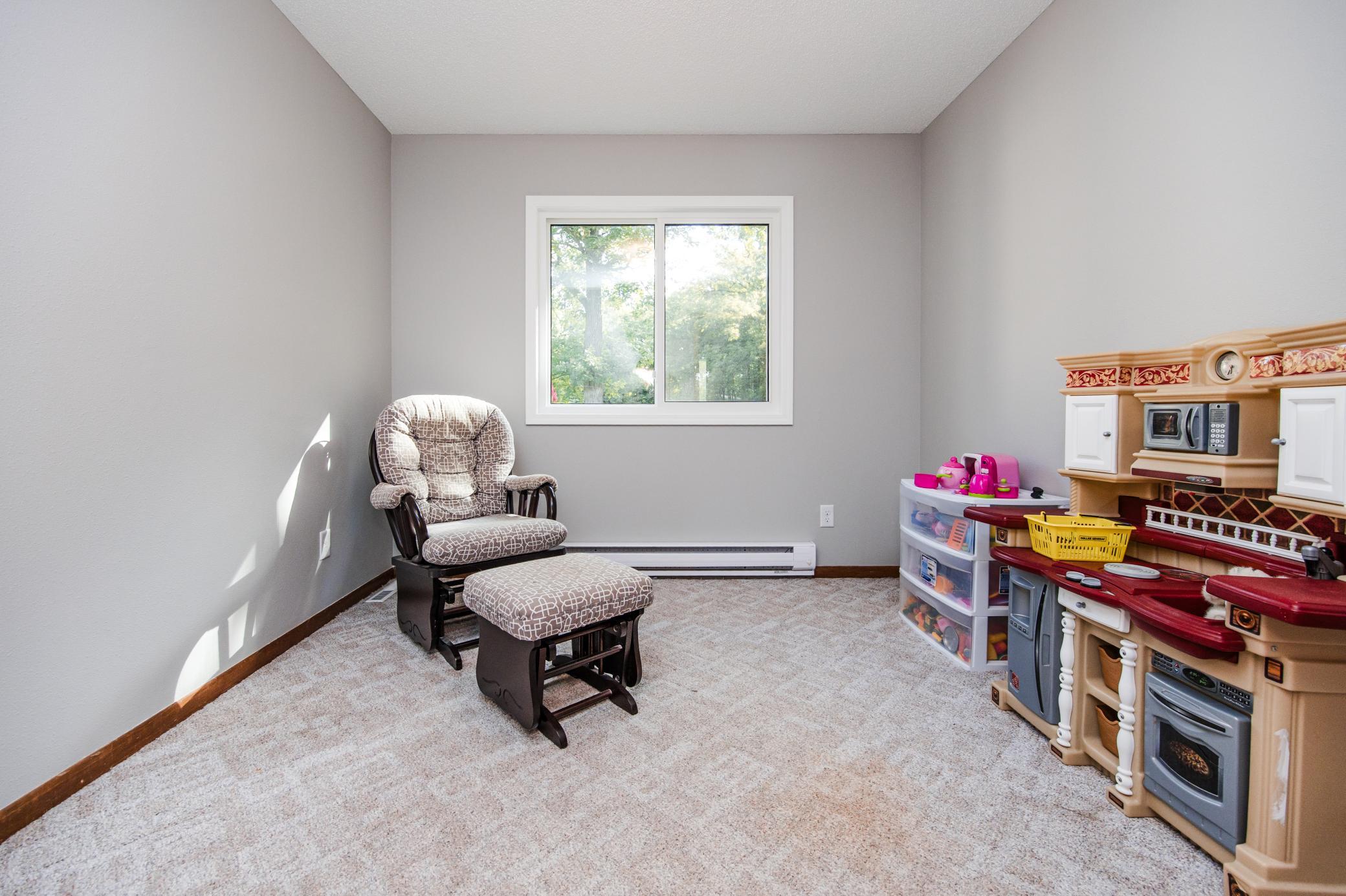 1978 single family home for sale at 317 Maple Drive in Detroit Lakes, MN — 3 bed, 1 bath (photo 27 of 55)