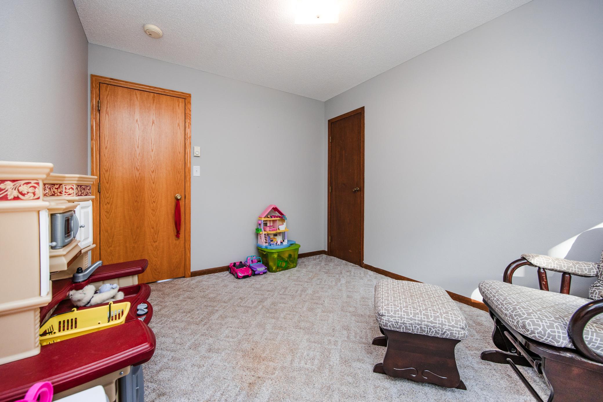 1978 single family home for sale at 317 Maple Drive in Detroit Lakes, MN — 3 bed, 1 bath (photo 29 of 55)