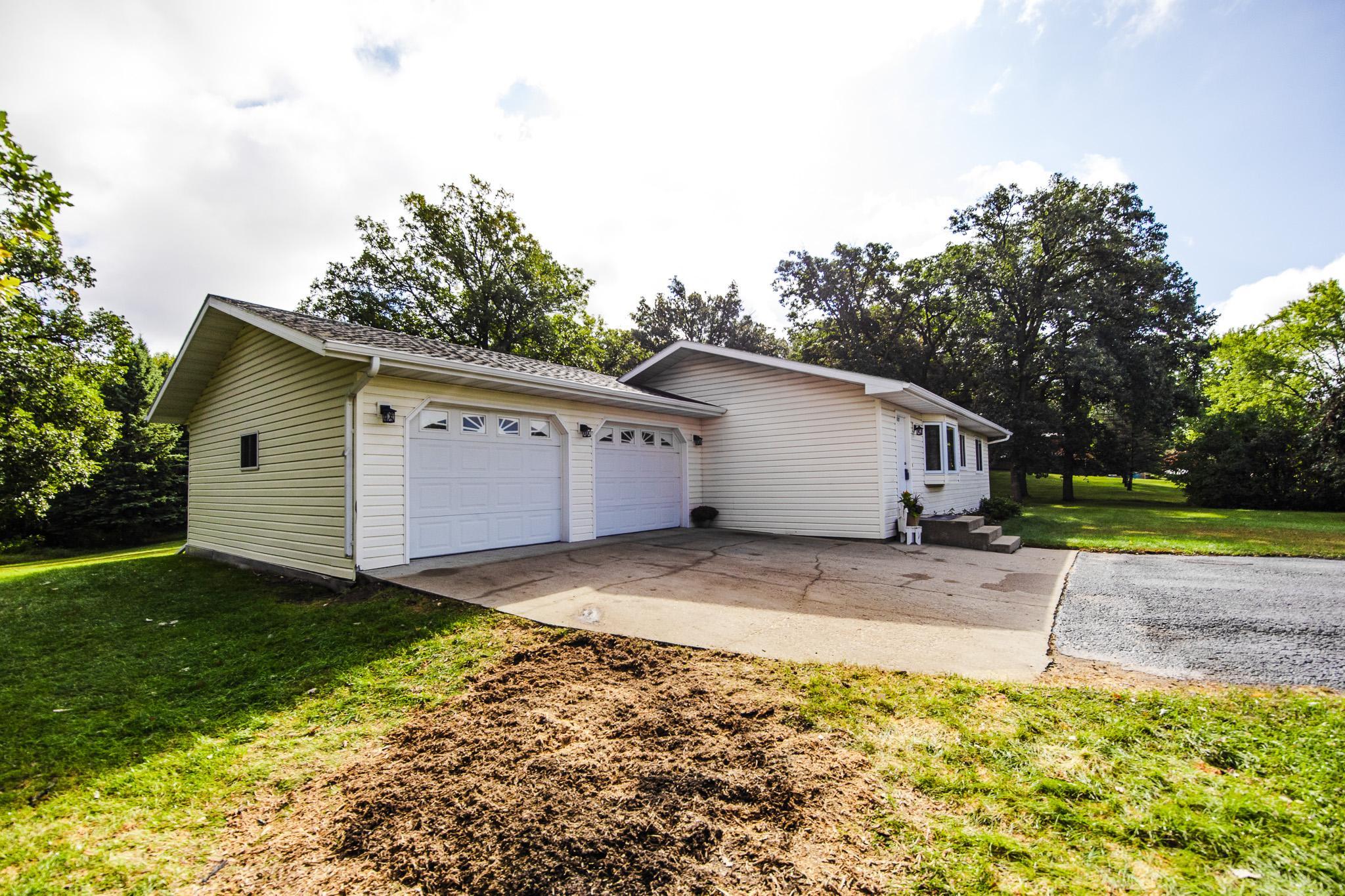 1978 single family home for sale at 317 Maple Drive in Detroit Lakes, MN — 3 bed, 1 bath (photo 43 of 55)