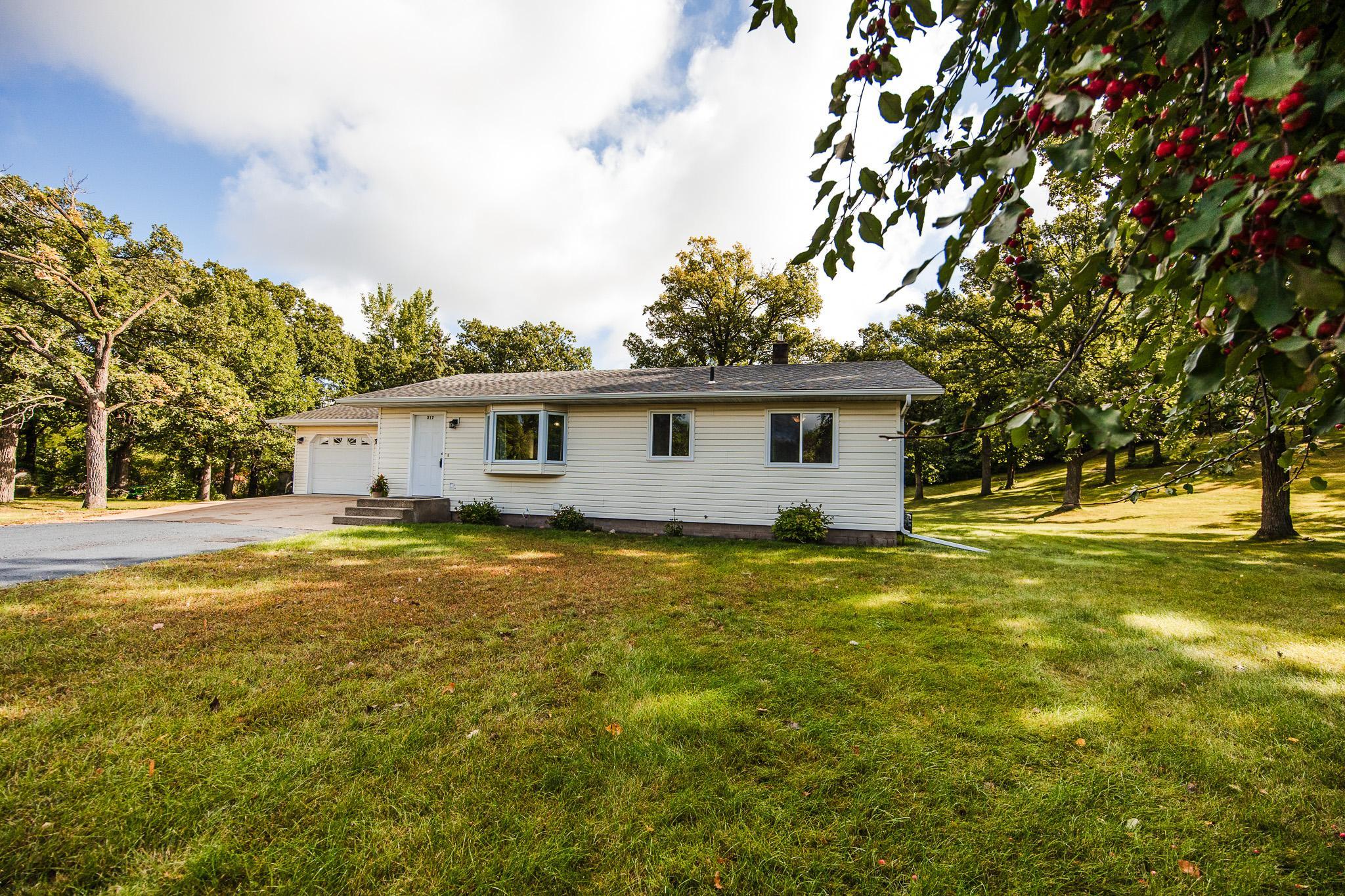1978 single family home for sale at 317 Maple Drive in Detroit Lakes, MN — 3 bed, 1 bath (photo 46 of 55)