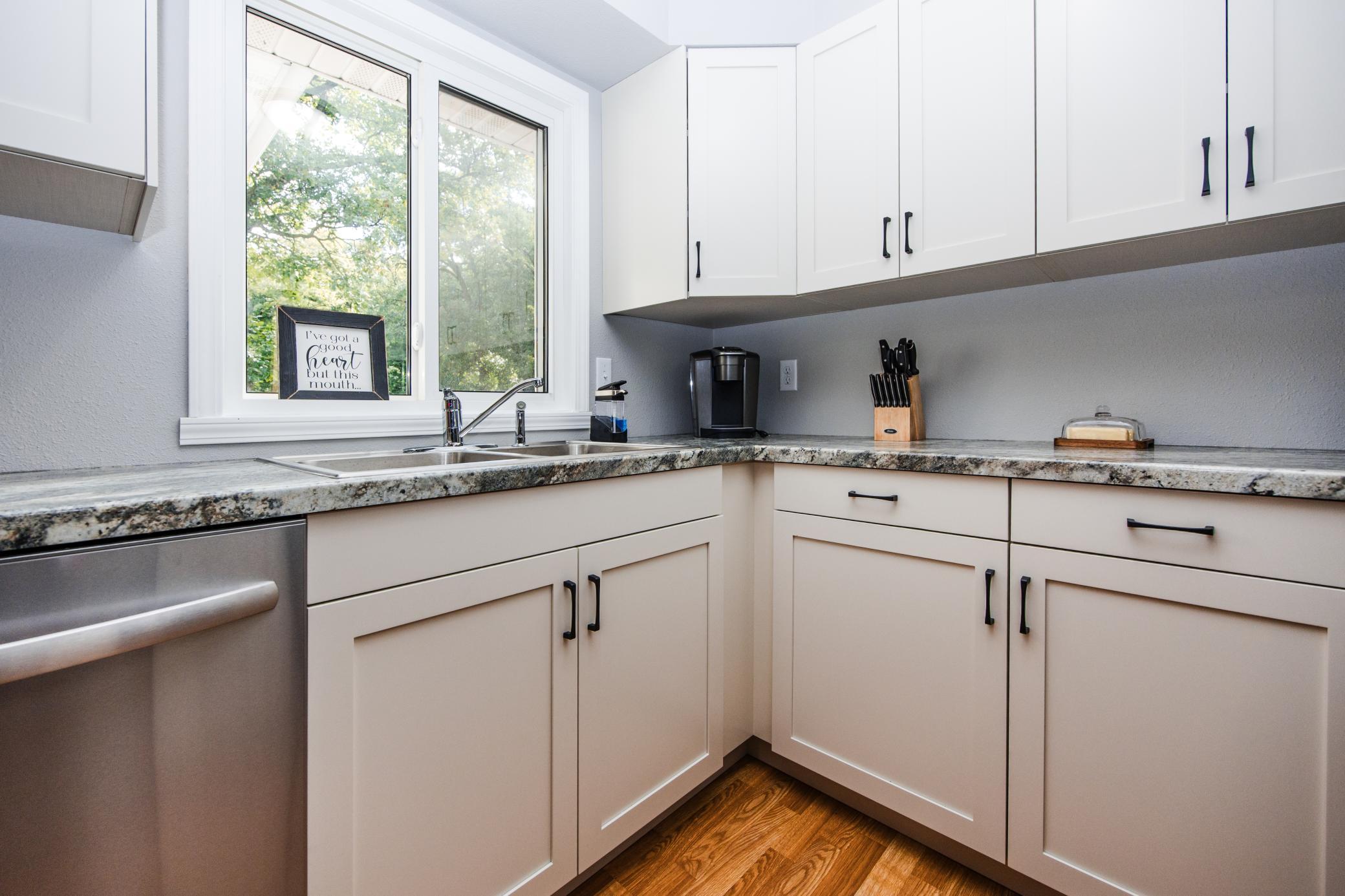 1978 single family home for sale at 317 Maple Drive in Detroit Lakes, MN — 3 bed, 1 bath (photo 10 of 55)