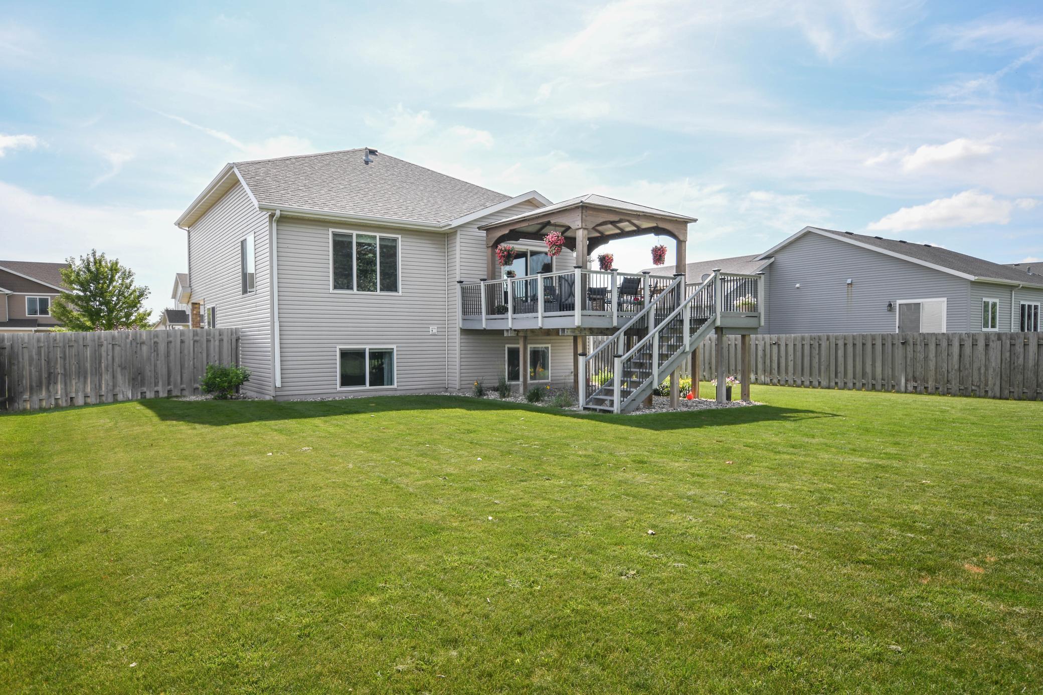 2011 single family home for sale at 5013 44th Street S in Fargo, ND — 3 bed, 3 bath (photo 12 of 52)