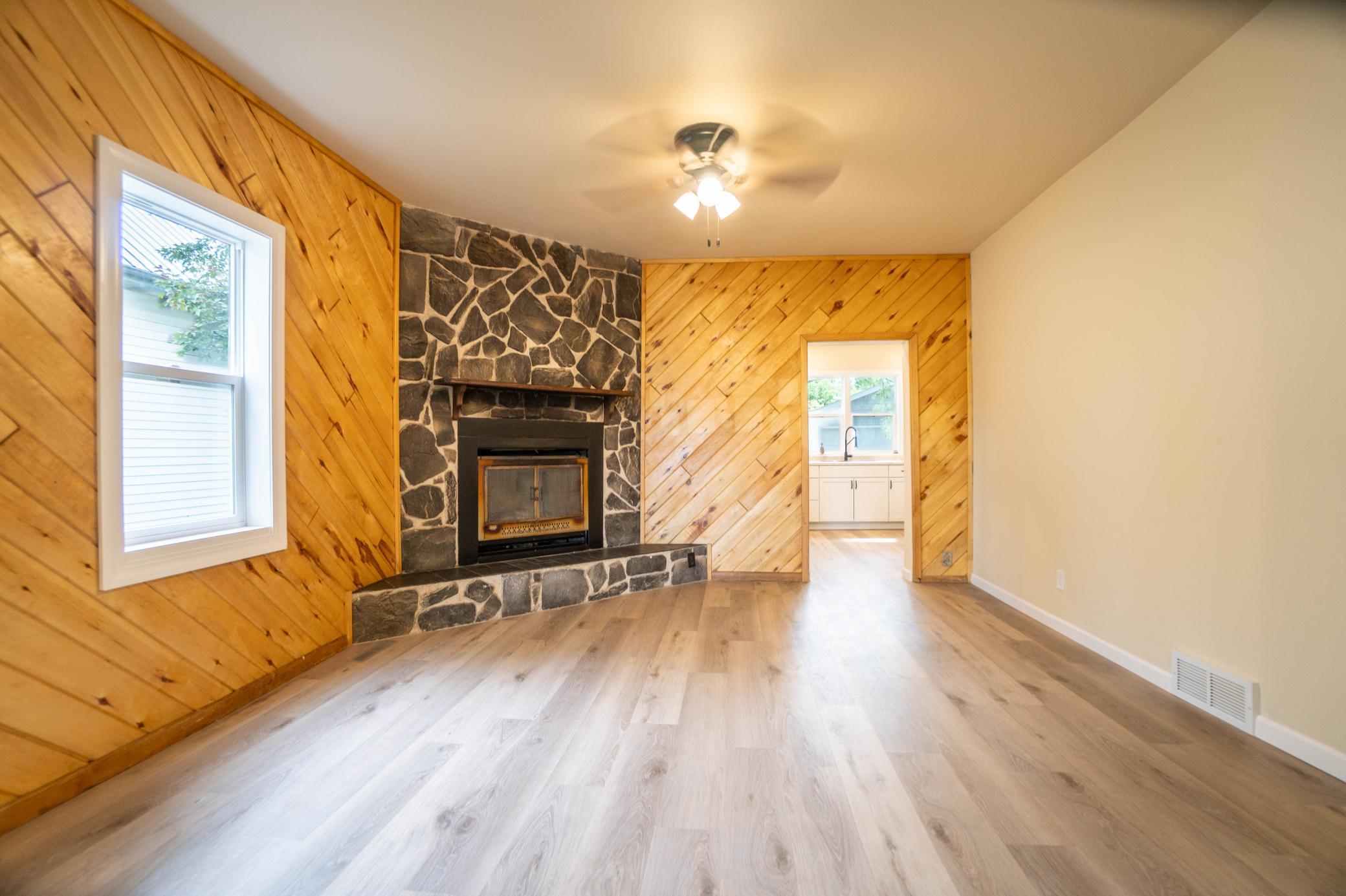 1929 single family home for sale at 114 E Juniper Avenue in Frazee, MN — 2 bed, 1 bath (photo 11 of 22)