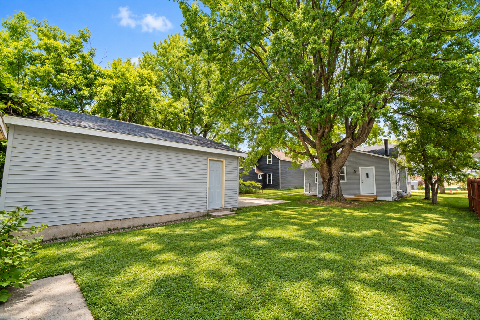 1929 single family home for sale at 114 E Juniper Avenue in Frazee, MN — 2 bed, 1 bath (photo 5 of 22)
