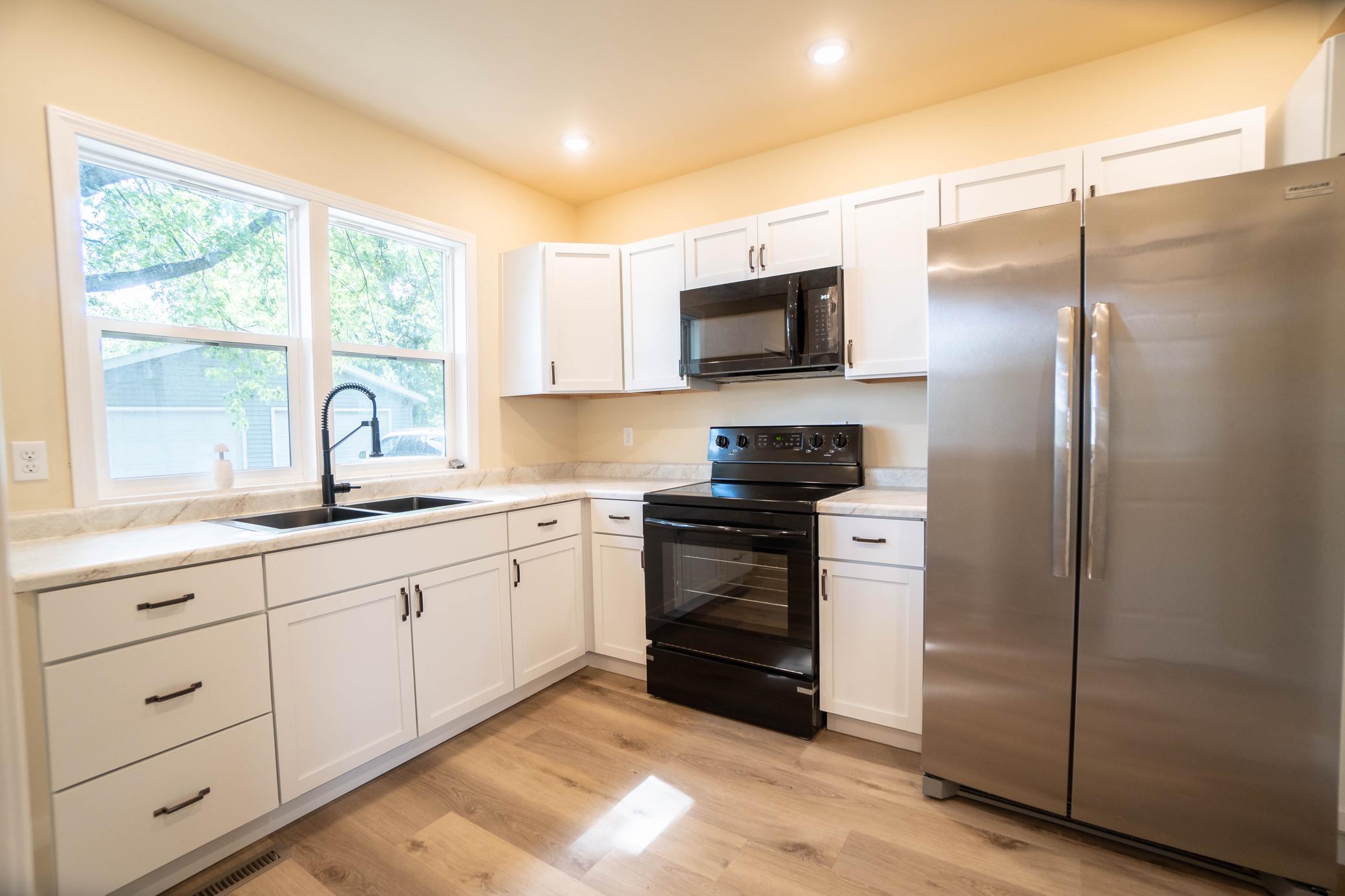 1929 single family home for sale at 114 E Juniper Avenue in Frazee, MN — 2 bed, 1 bath (photo 8 of 22)
