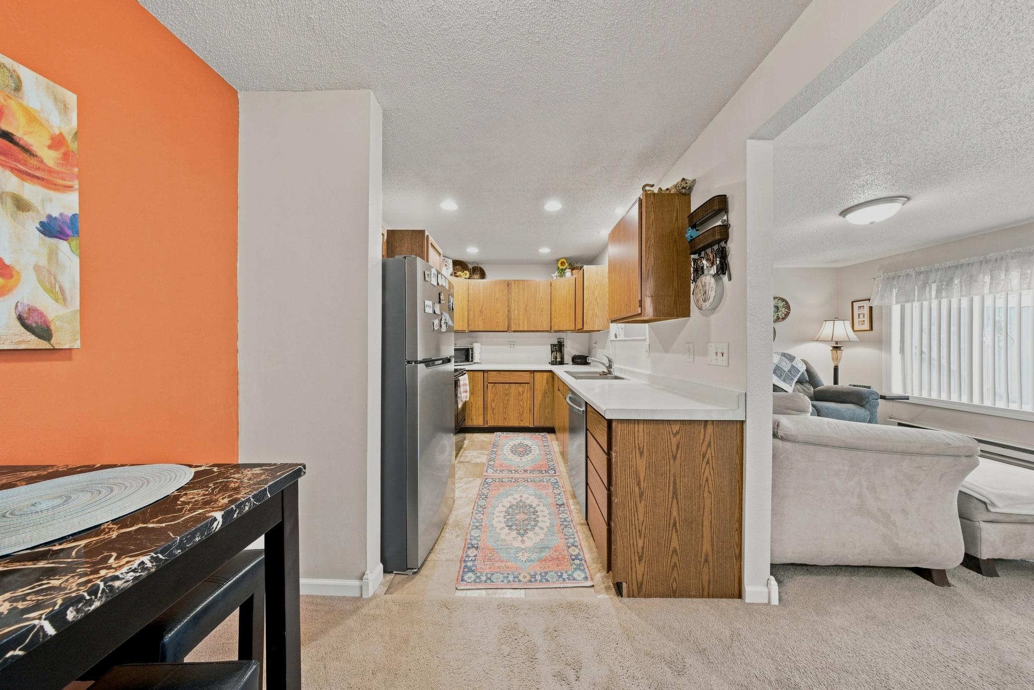 1980 townhouse for sale at 233 19th Street E in West Fargo, ND — 2 bed, 1 bath (photo 14 of 29)