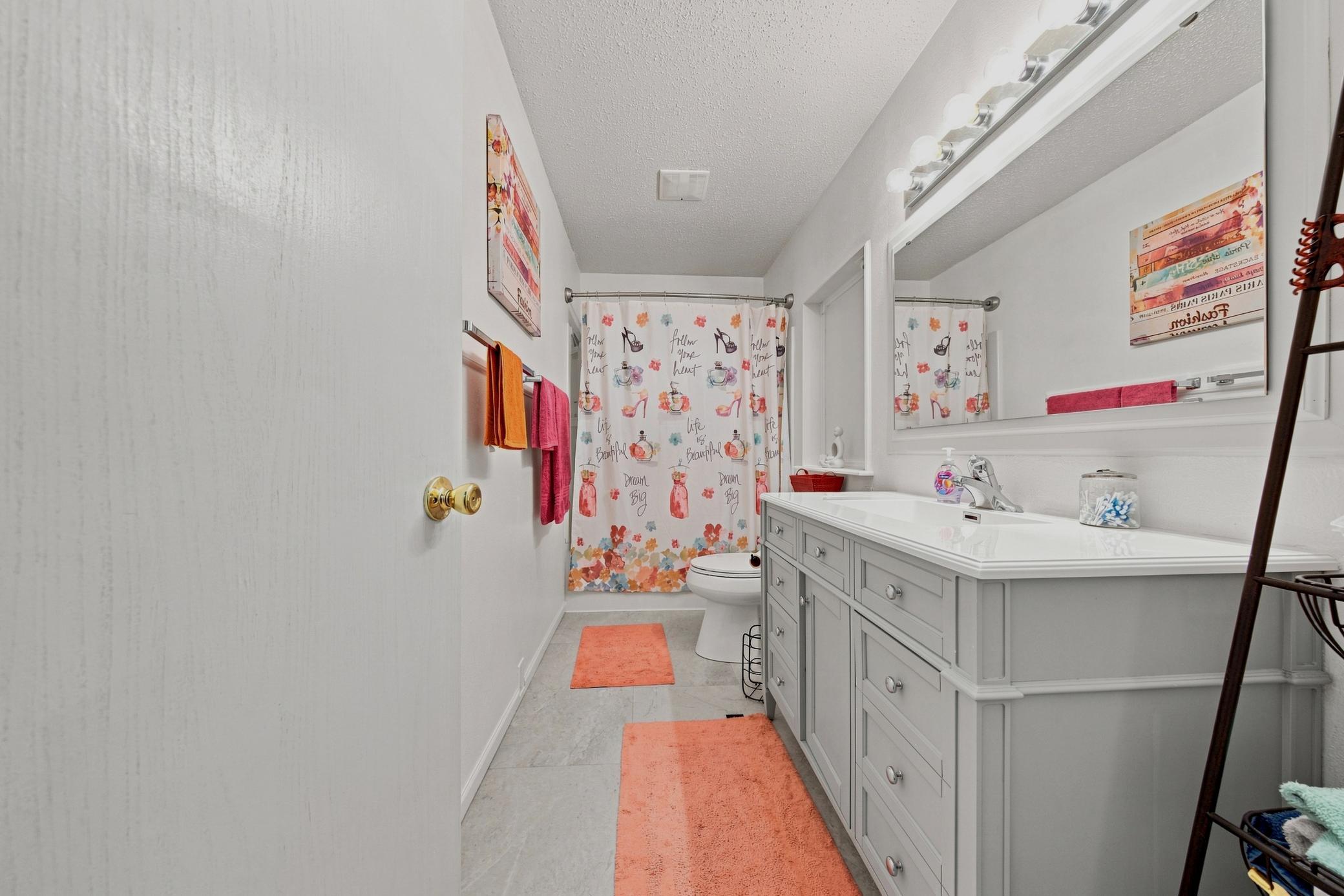 1980 townhouse for sale at 233 19th Street E in West Fargo, ND — 2 bed, 1 bath (photo 25 of 29)