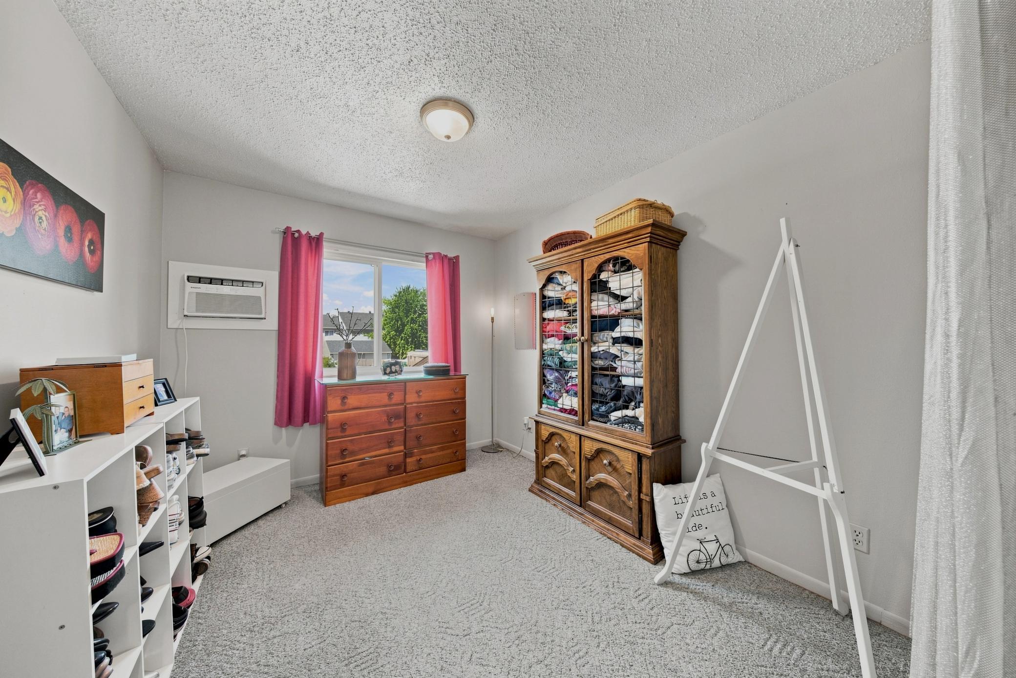1980 townhouse for sale at 233 19th Street E in West Fargo, ND — 2 bed, 1 bath (photo 26 of 29)