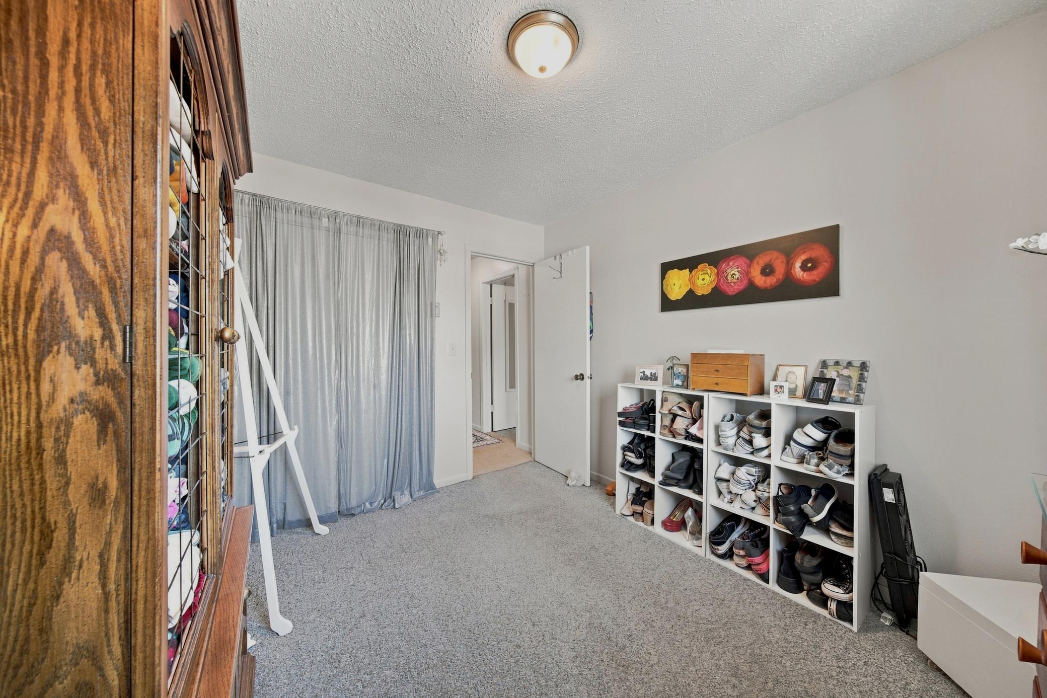 1980 townhouse for sale at 233 19th Street E in West Fargo, ND — 2 bed, 1 bath (photo 27 of 29)