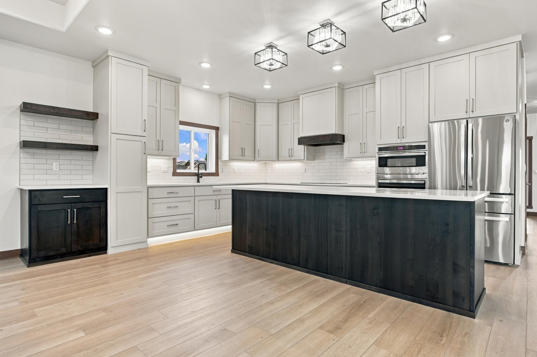 2026 single family home for sale at 1237 Southview Drive SW in Glyndon, MN — 4 bed, 3 bath (photo 5 of 38)