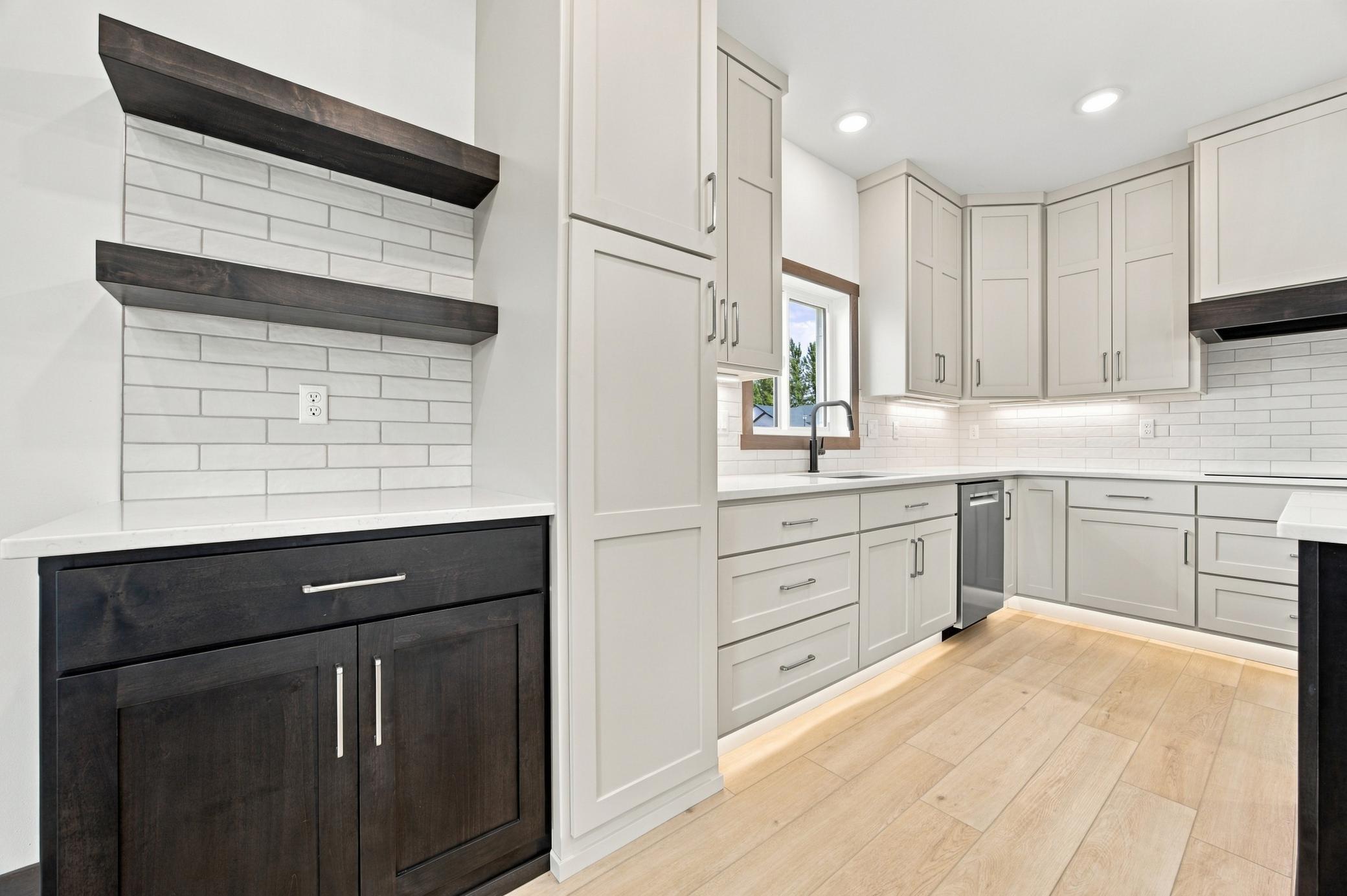 2026 single family home for sale at 1237 Southview Drive SW in Glyndon, MN — 4 bed, 3 bath (photo 9 of 38)