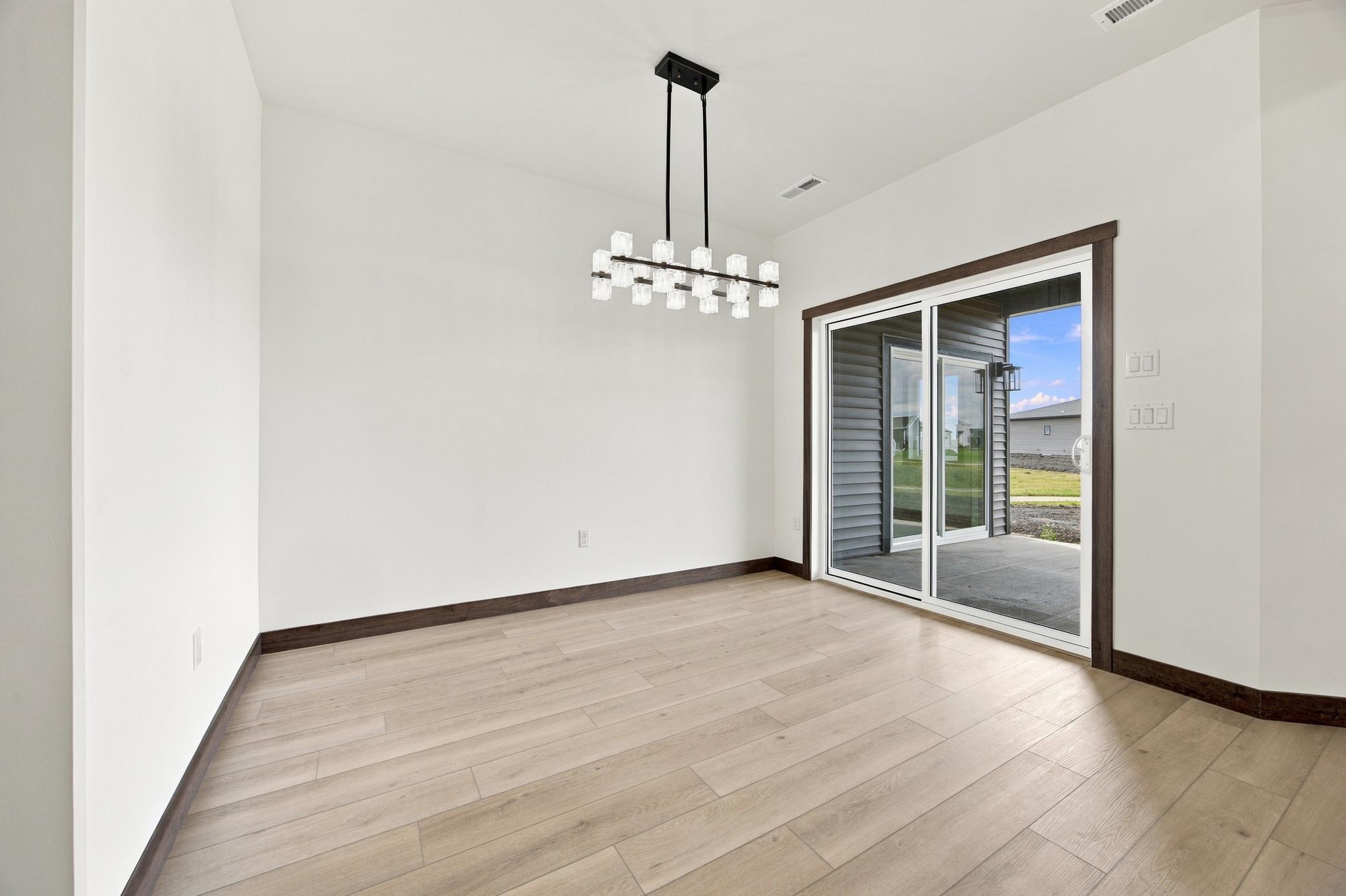 2026 single family home for sale at 1237 Southview Drive SW in Glyndon, MN — 4 bed, 3 bath (photo 10 of 38)