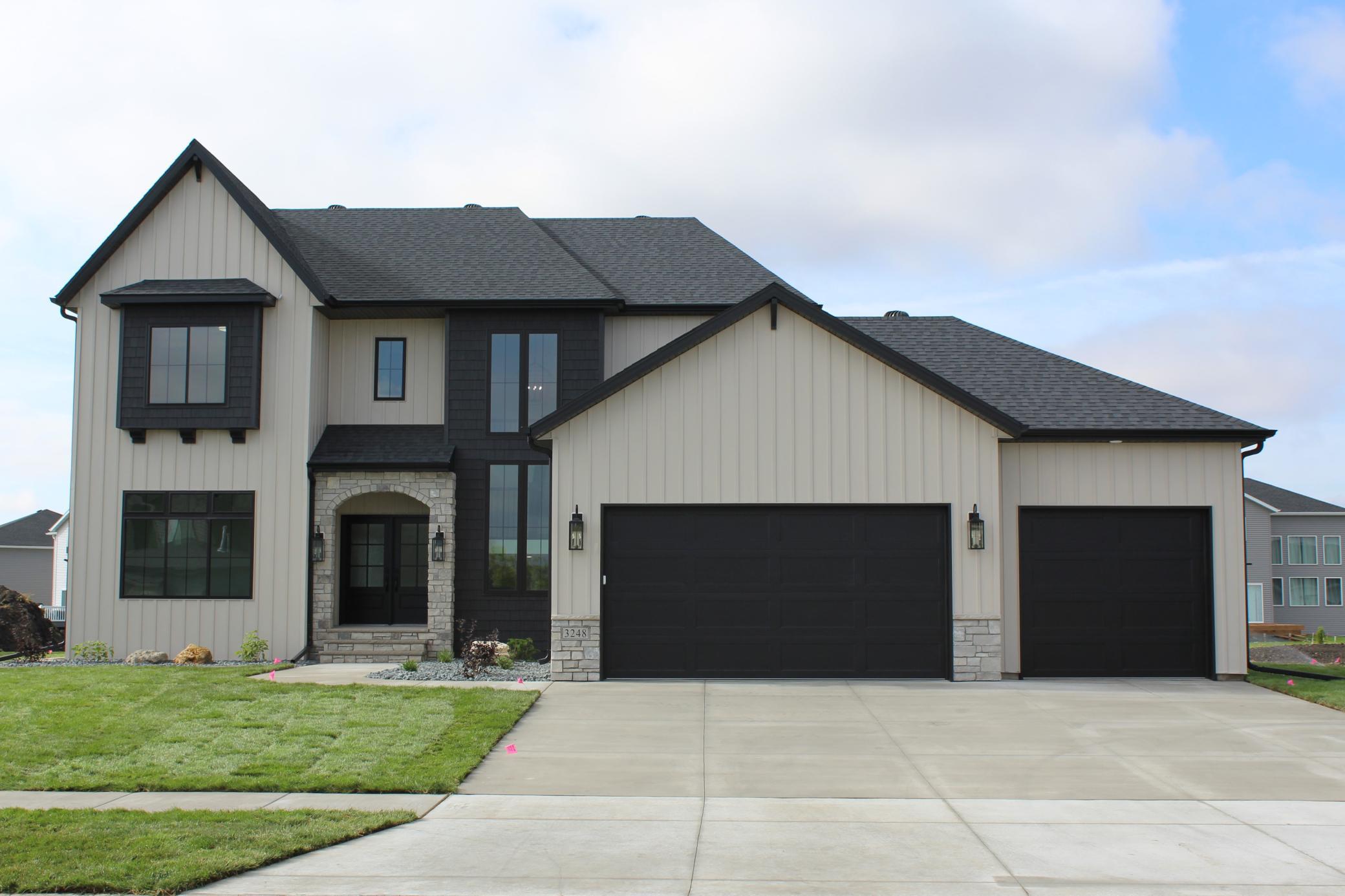 3248 66th Avenue S, Fargo, ND