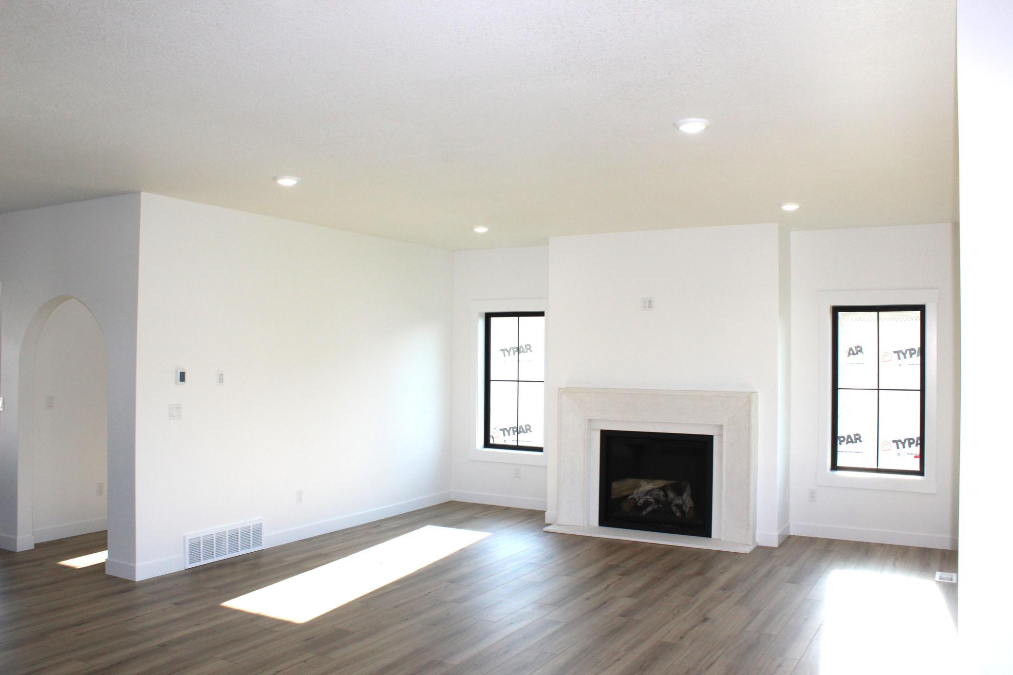 2026 single family home for sale at 3248 66th Avenue S in Fargo, ND — 6 bed, 4 bath (photo 13 of 98)
