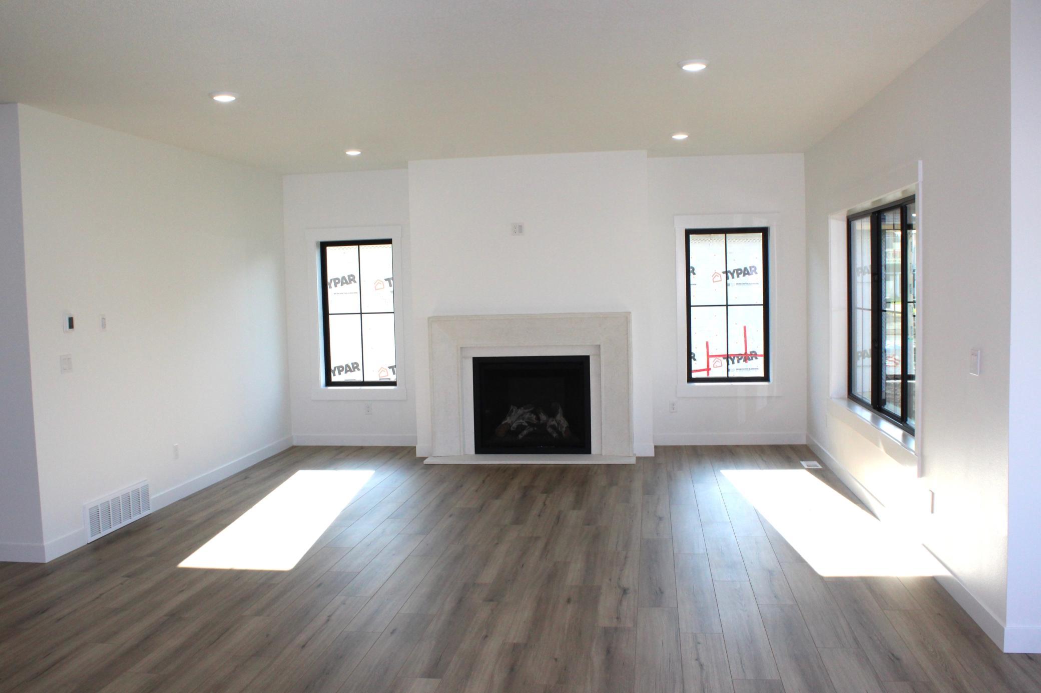 2026 single family home for sale at 3248 66th Avenue S in Fargo, ND — 6 bed, 4 bath (photo 23 of 98)