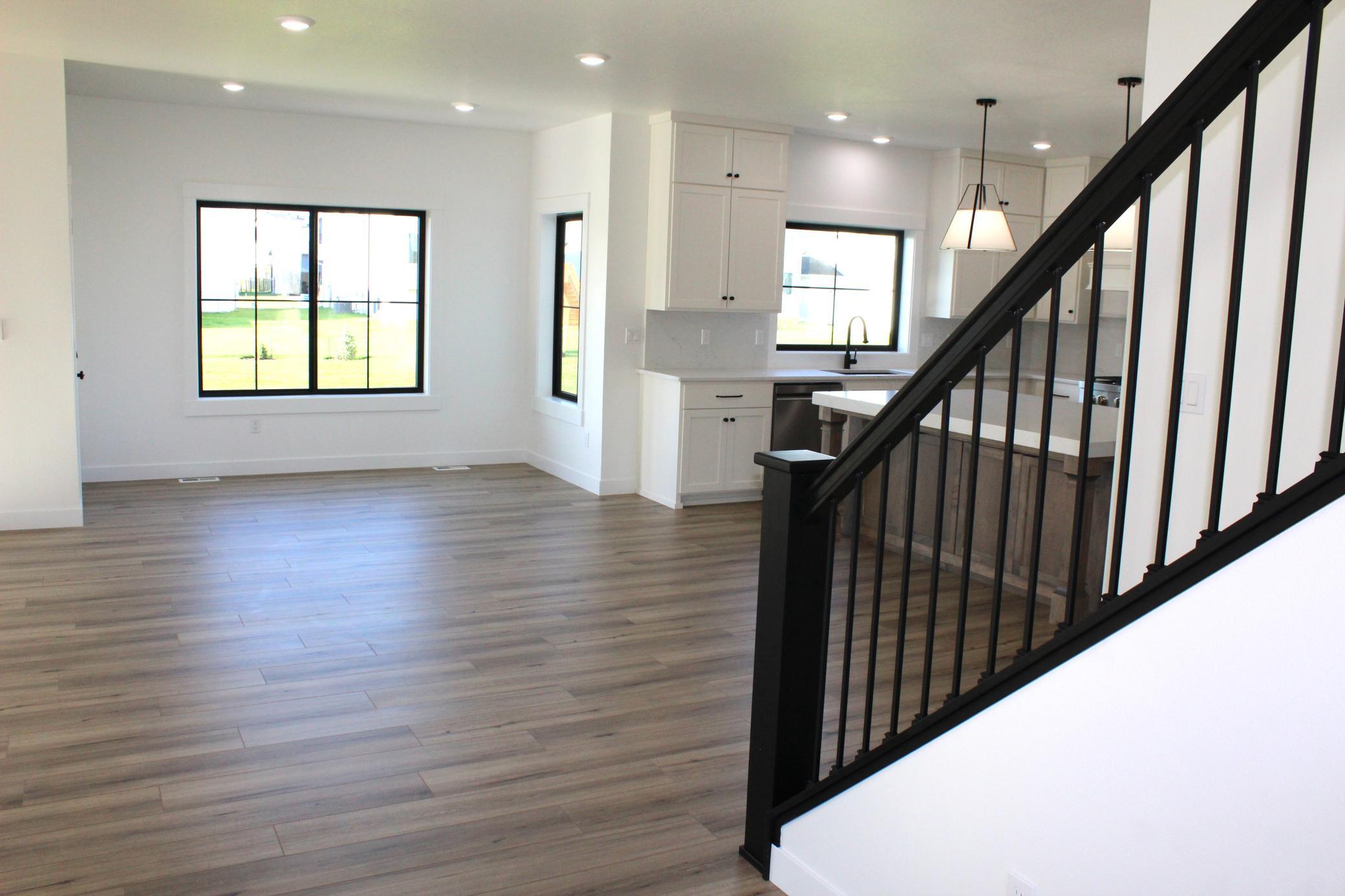 2026 single family home for sale at 3248 66th Avenue S in Fargo, ND — 6 bed, 4 bath (photo 36 of 98)