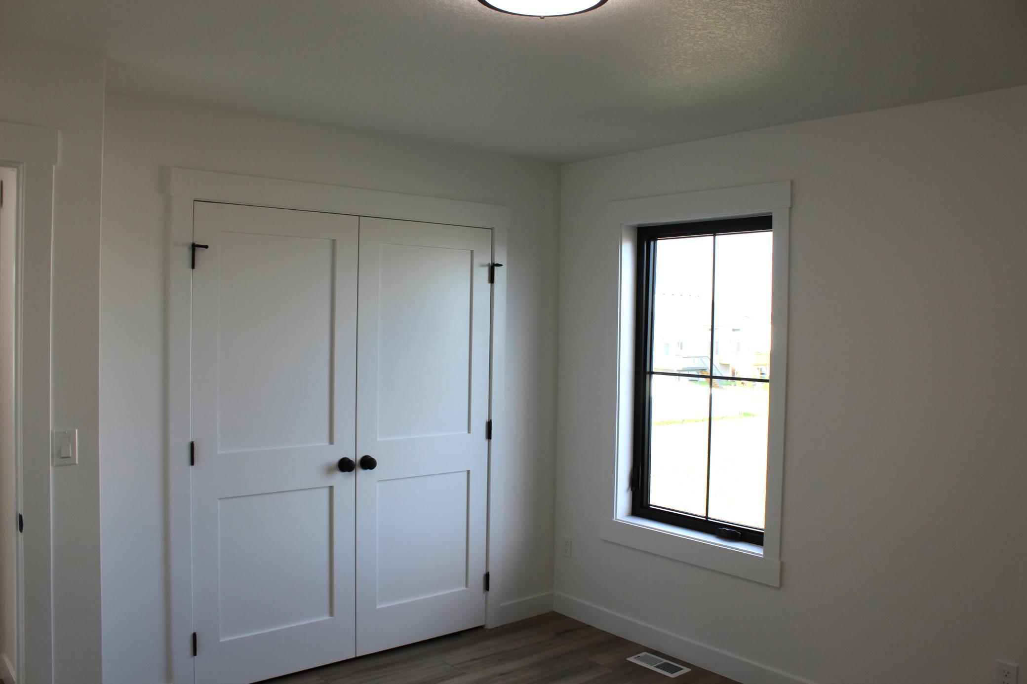 2026 single family home for sale at 3248 66th Avenue S in Fargo, ND — 6 bed, 4 bath (photo 74 of 98)