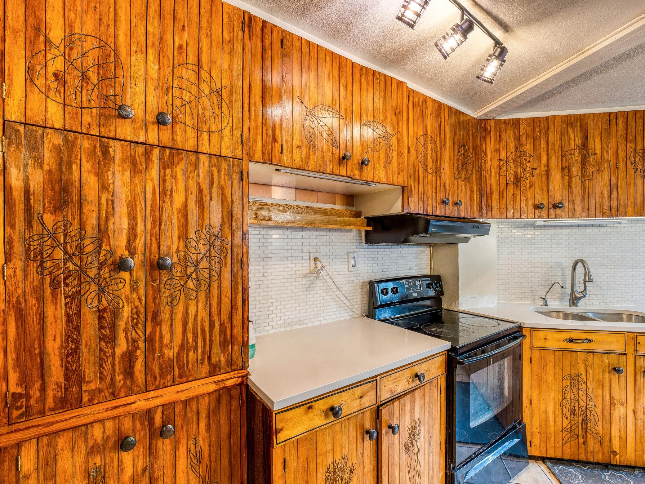 1978 single family home for sale at 11081 Hillcrest Drive NE in Bemidji, MN — 4 bed, 2 bath (photo 12 of 69)