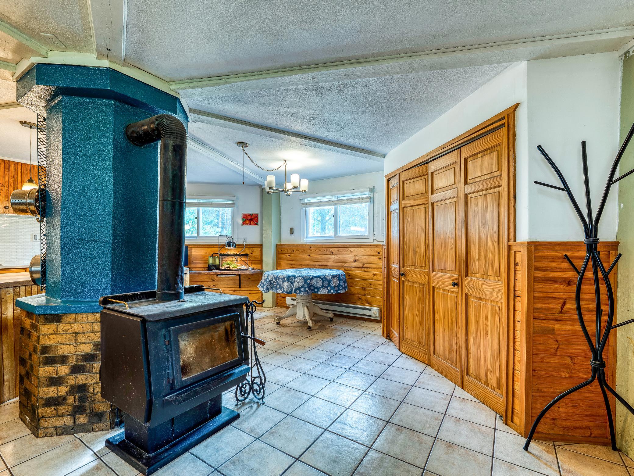 1978 single family home for sale at 11081 Hillcrest Drive NE in Bemidji, MN — 4 bed, 2 bath (photo 13 of 69)