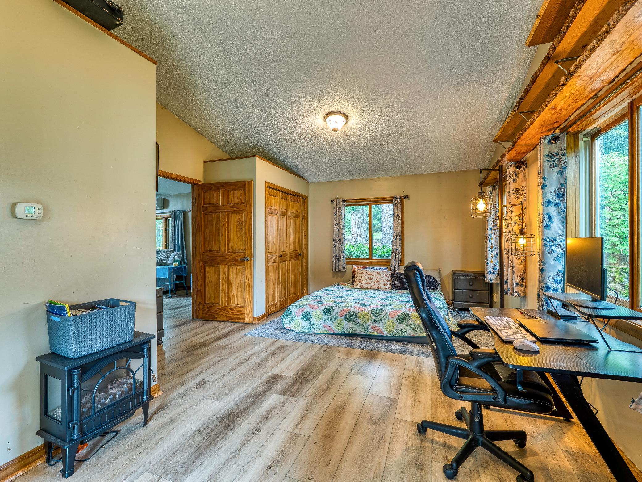 1978 single family home for sale at 11081 Hillcrest Drive NE in Bemidji, MN — 4 bed, 2 bath (photo 24 of 69)