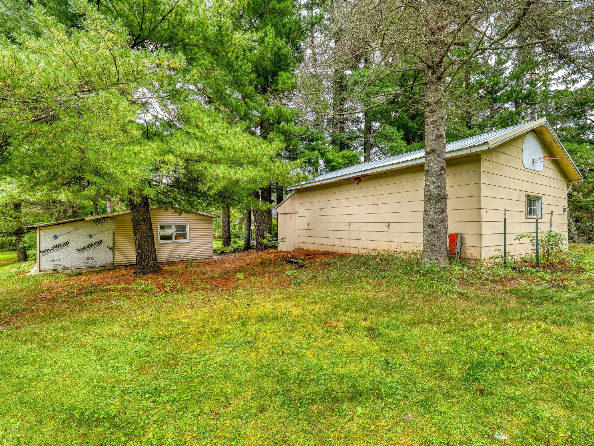 1978 single family home for sale at 11081 Hillcrest Drive NE in Bemidji, MN — 4 bed, 2 bath (photo 38 of 69)