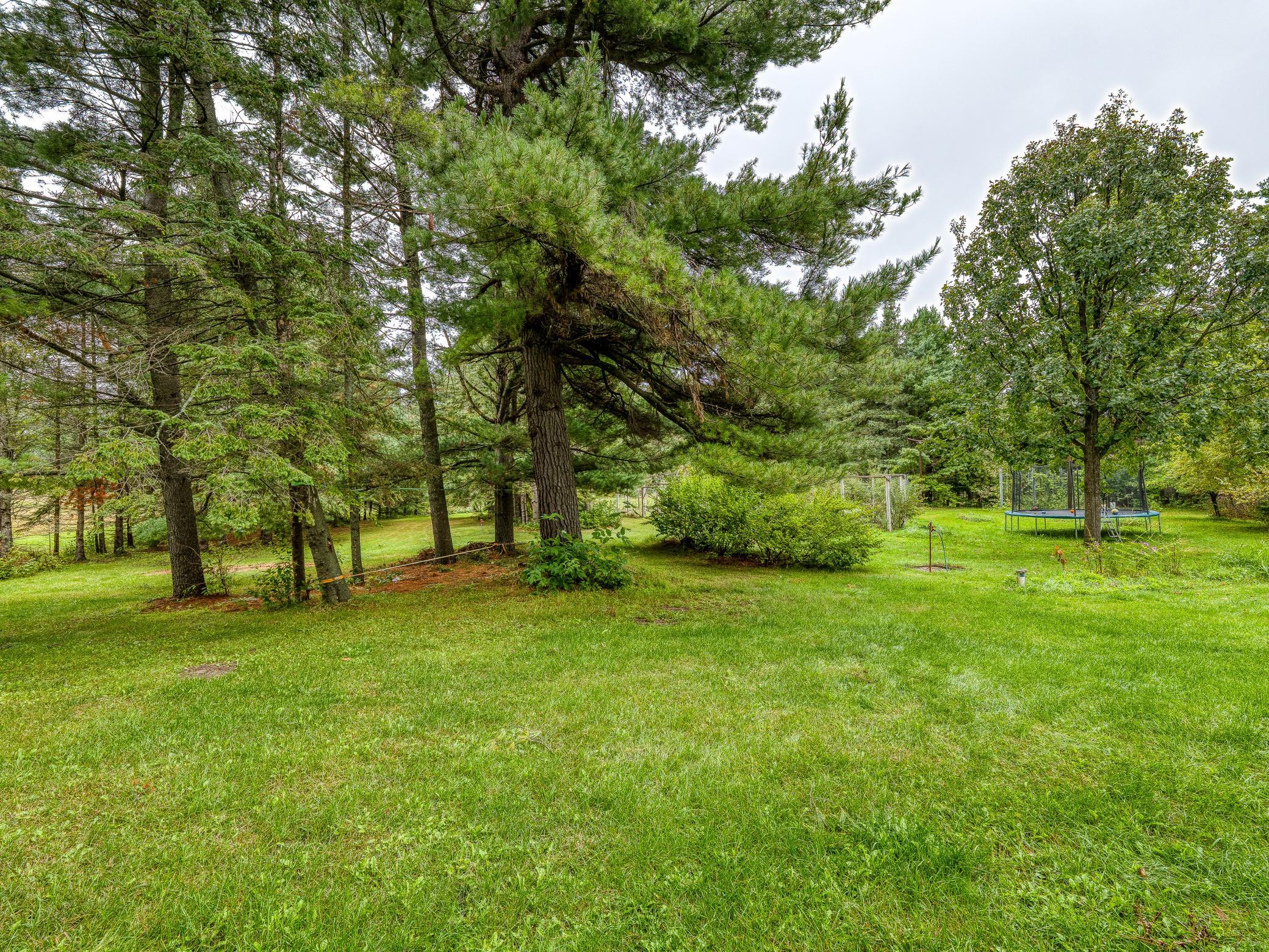 1978 single family home for sale at 11081 Hillcrest Drive NE in Bemidji, MN — 4 bed, 2 bath (photo 48 of 69)